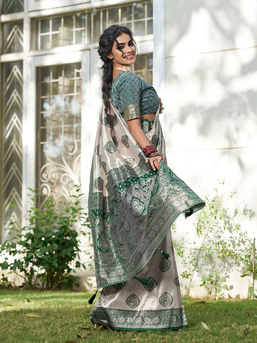 Shree Shyam Fashion Cream With Dark Green Silk Blend Saree - Distacart