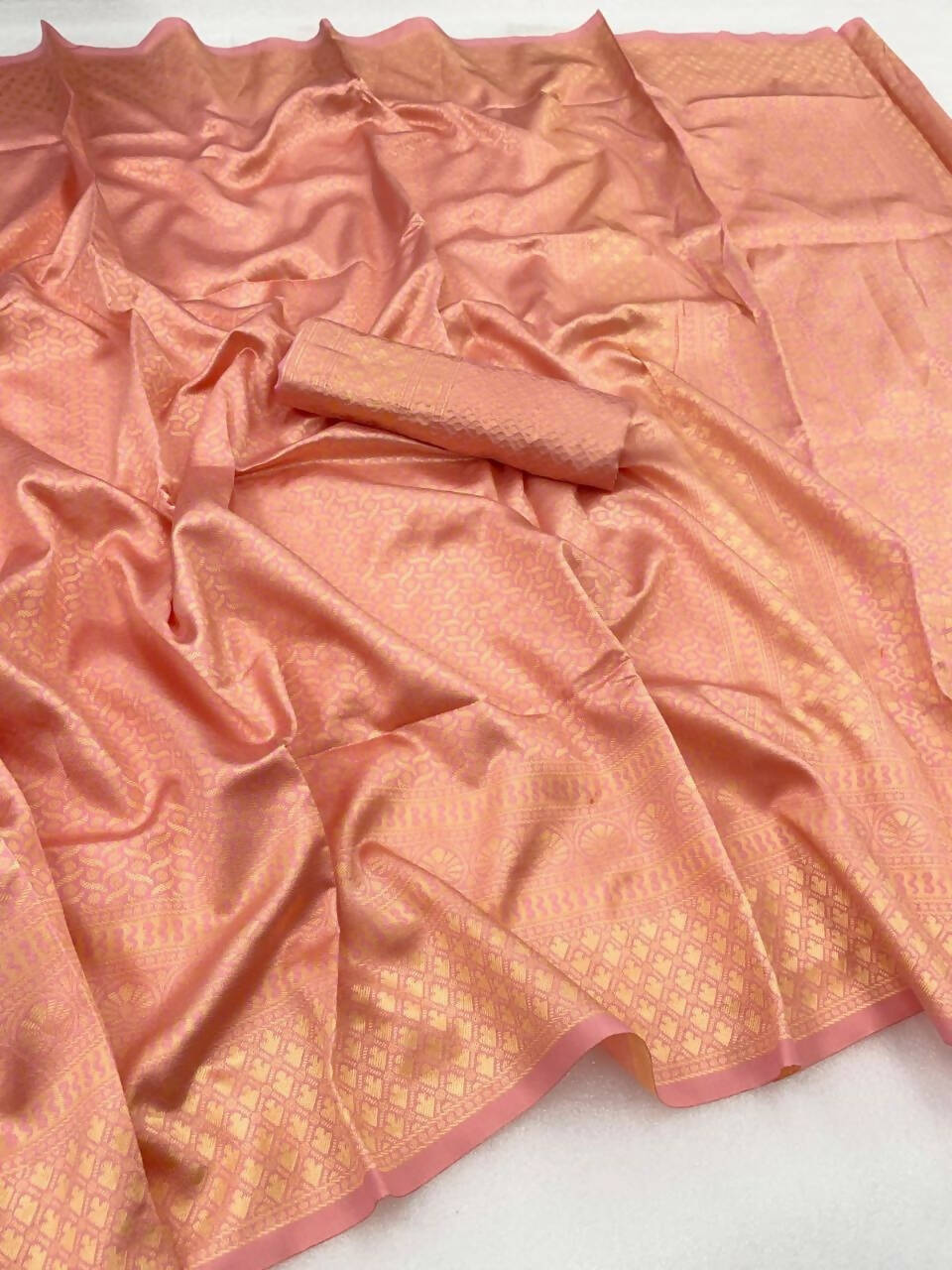 DEIANA'S Beautiful Designer Golden zari Soft Lichi Silk Saree - Peach