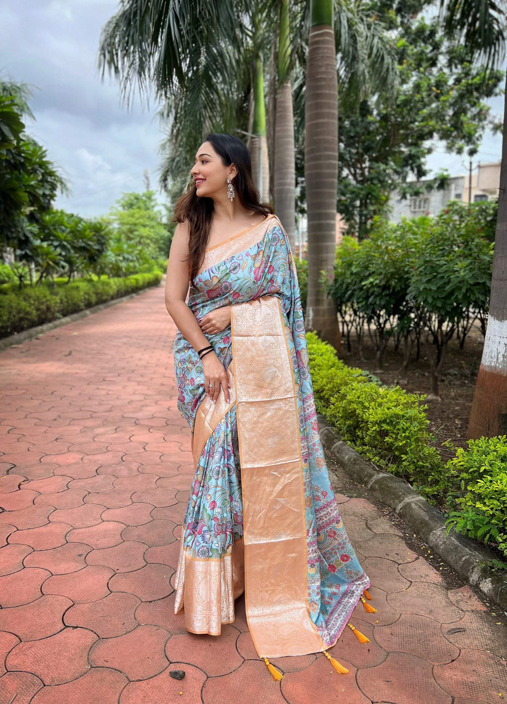 Vamsee Bhavi Mustard Tussar Dola Satin Silk Saree