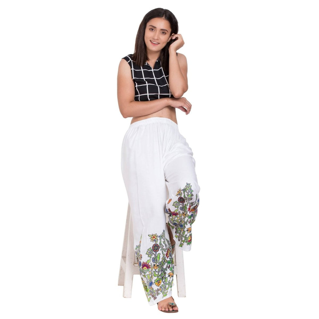 Asmaani White Color Digital Print Sarara