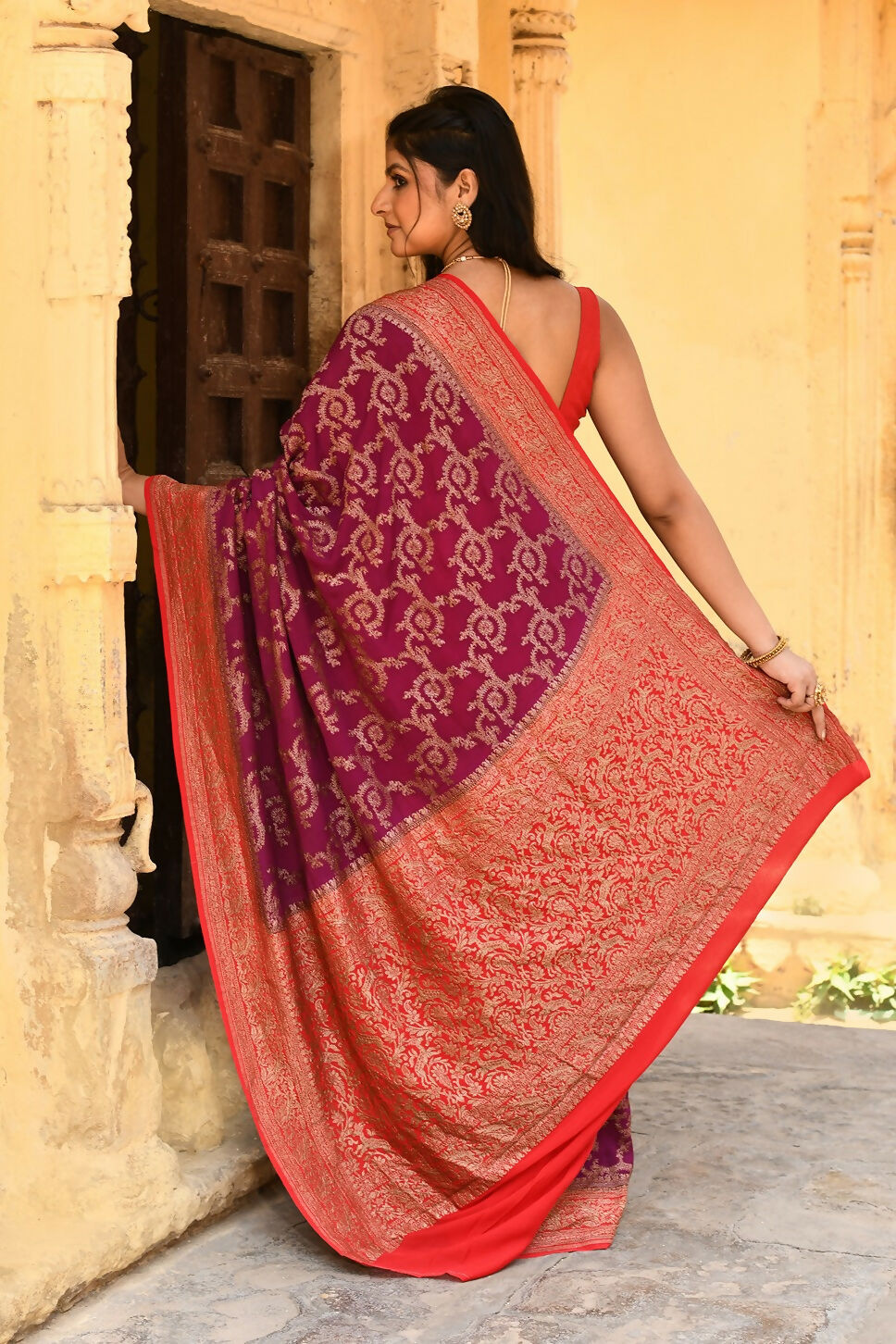 Joban Fashion Hot Pink Crepe Chiffon Pure Handloom Banarasi Silk Saree