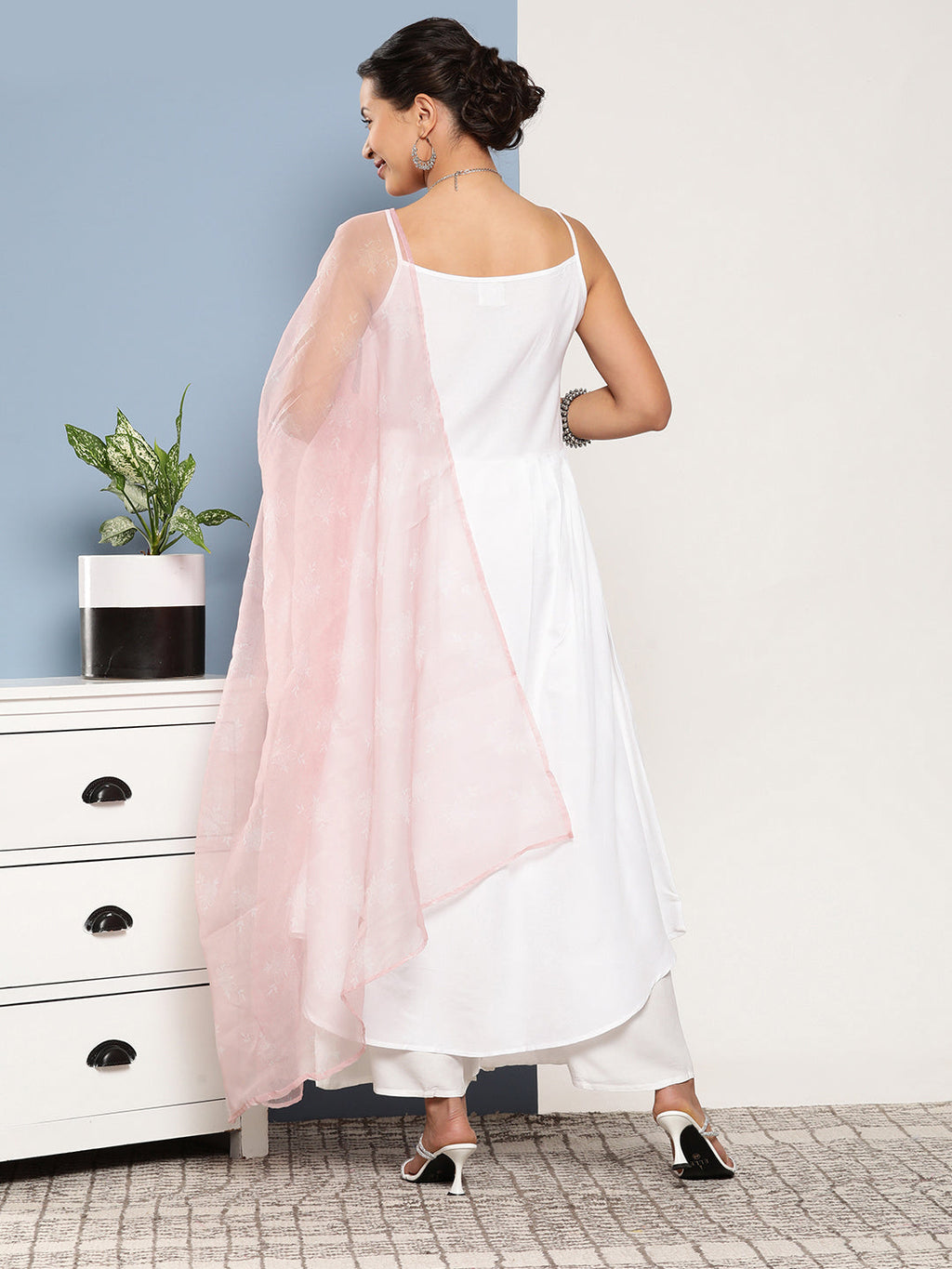 InWeave Women's Cream Strappy With Pink White Chintz Organza Dupatta