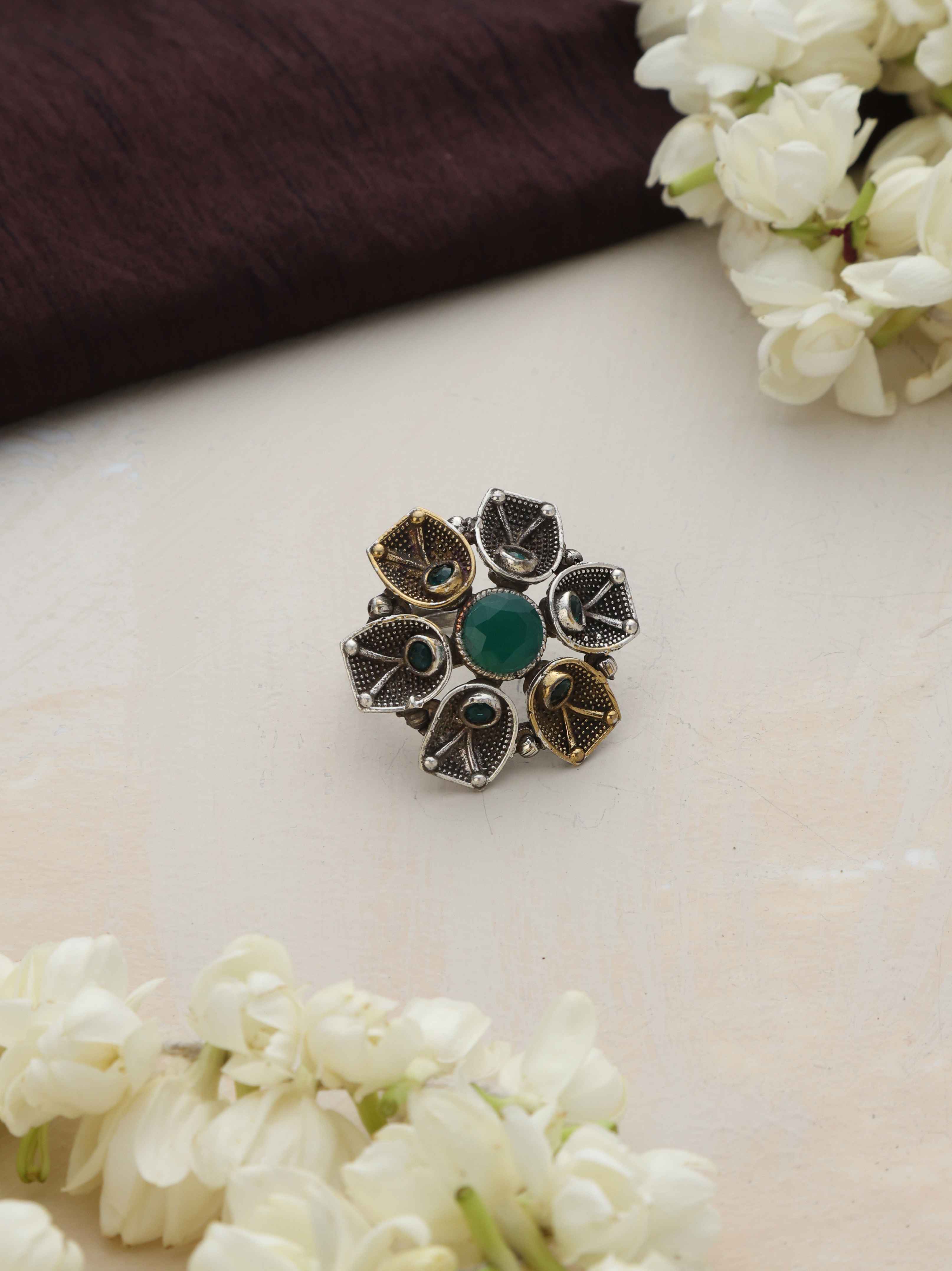 trueBrowns Silver Gold Tone Petal Ring