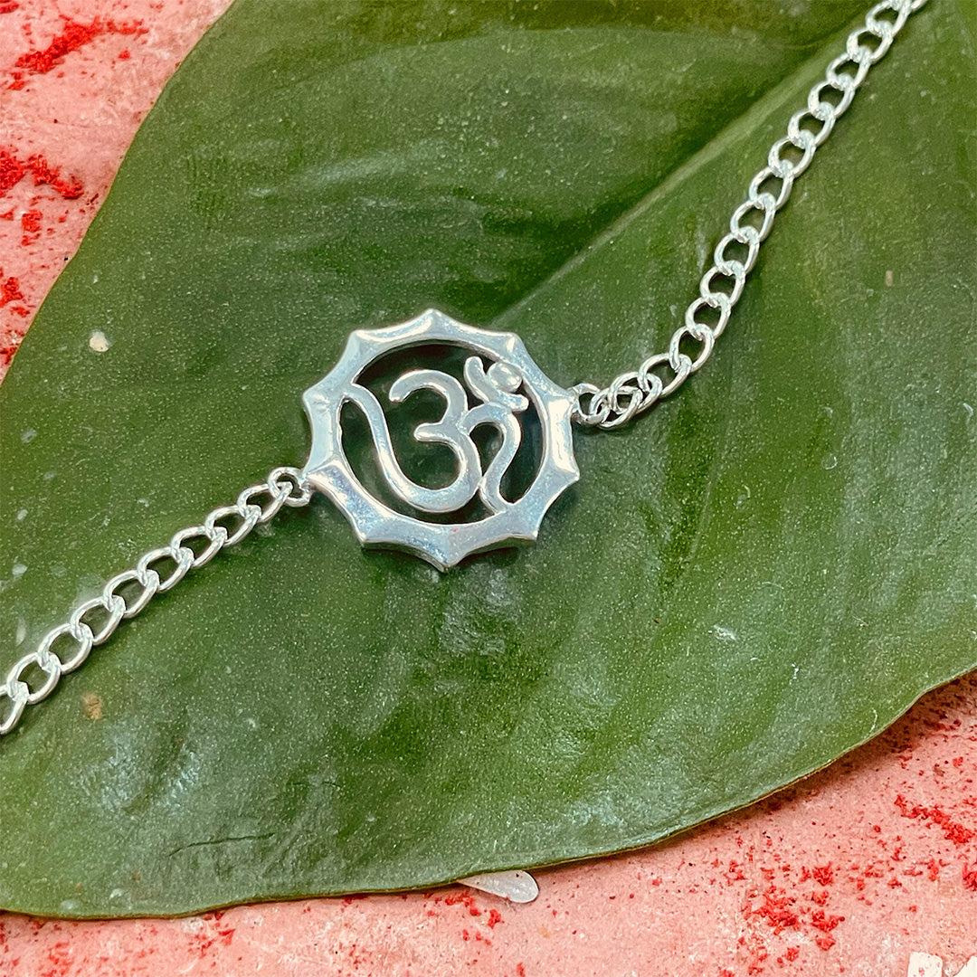 trueBrowns 925 Sterling Silver Embossed Om Silver Chain Rakhi - Distacart