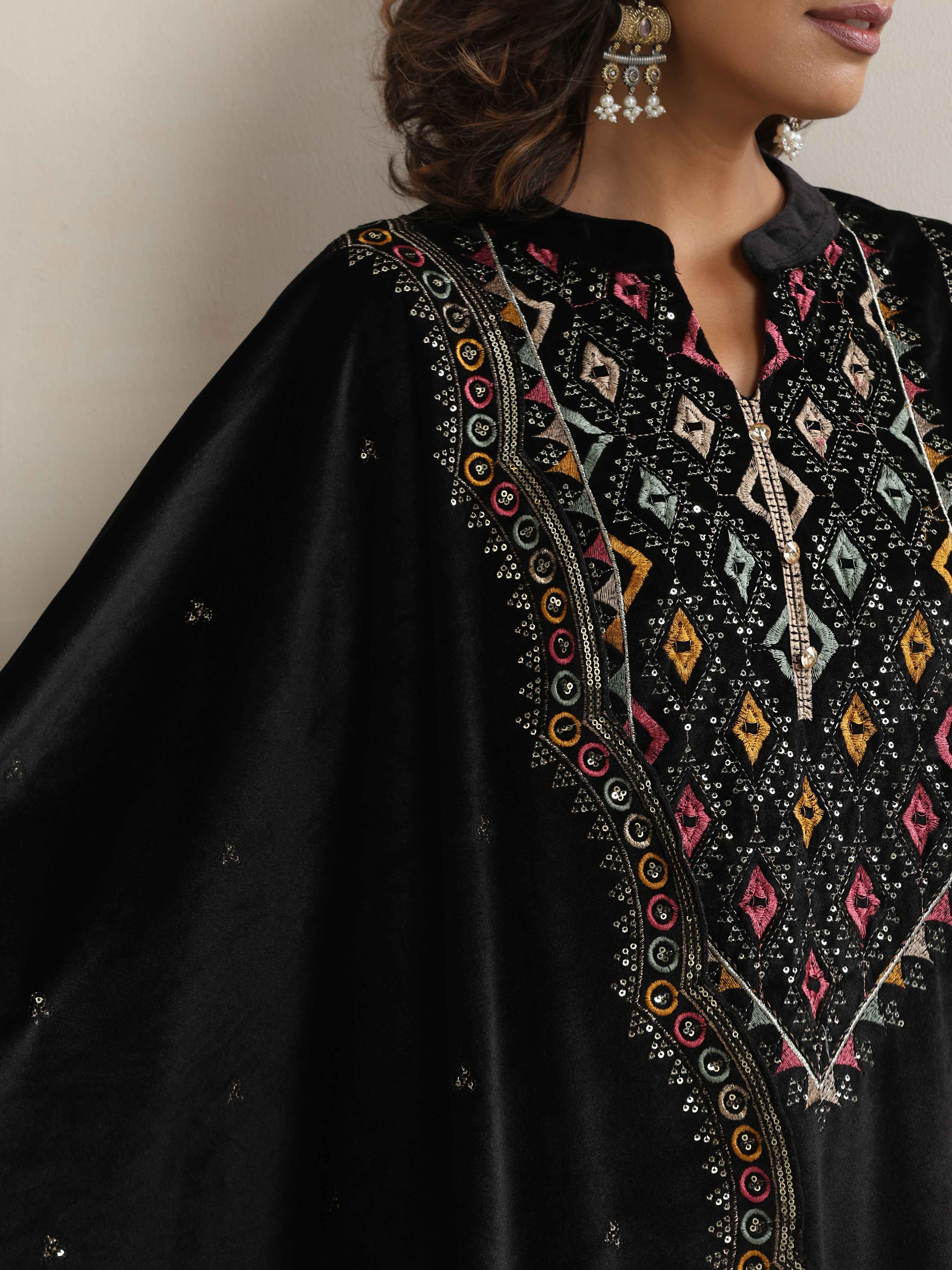 trueBrowns Black Velvet Geometric Embroidered Kurta Pant Dupatta Set - Distacart