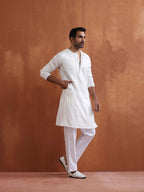 trueBrowns Men's Ivory Sequin Chanderi Kurta