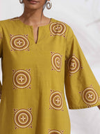trueBrowns Green Cotton Print HighSlit Kurta Set - Distacart