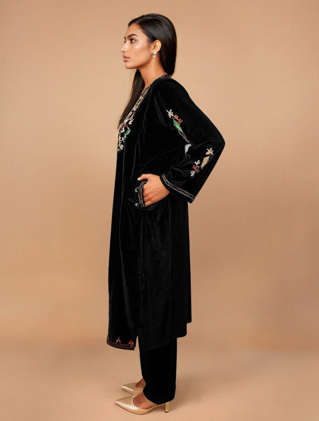 trueBrowns Black Velvet Embroidered Kurta Set - Distacart