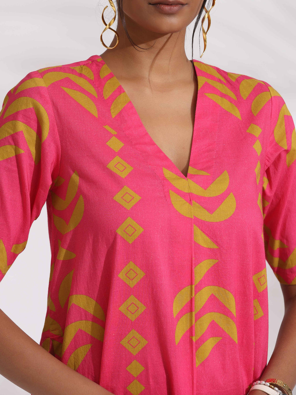 trueBrowns Pink Cotton Print A-line Kurta Set - Distacart