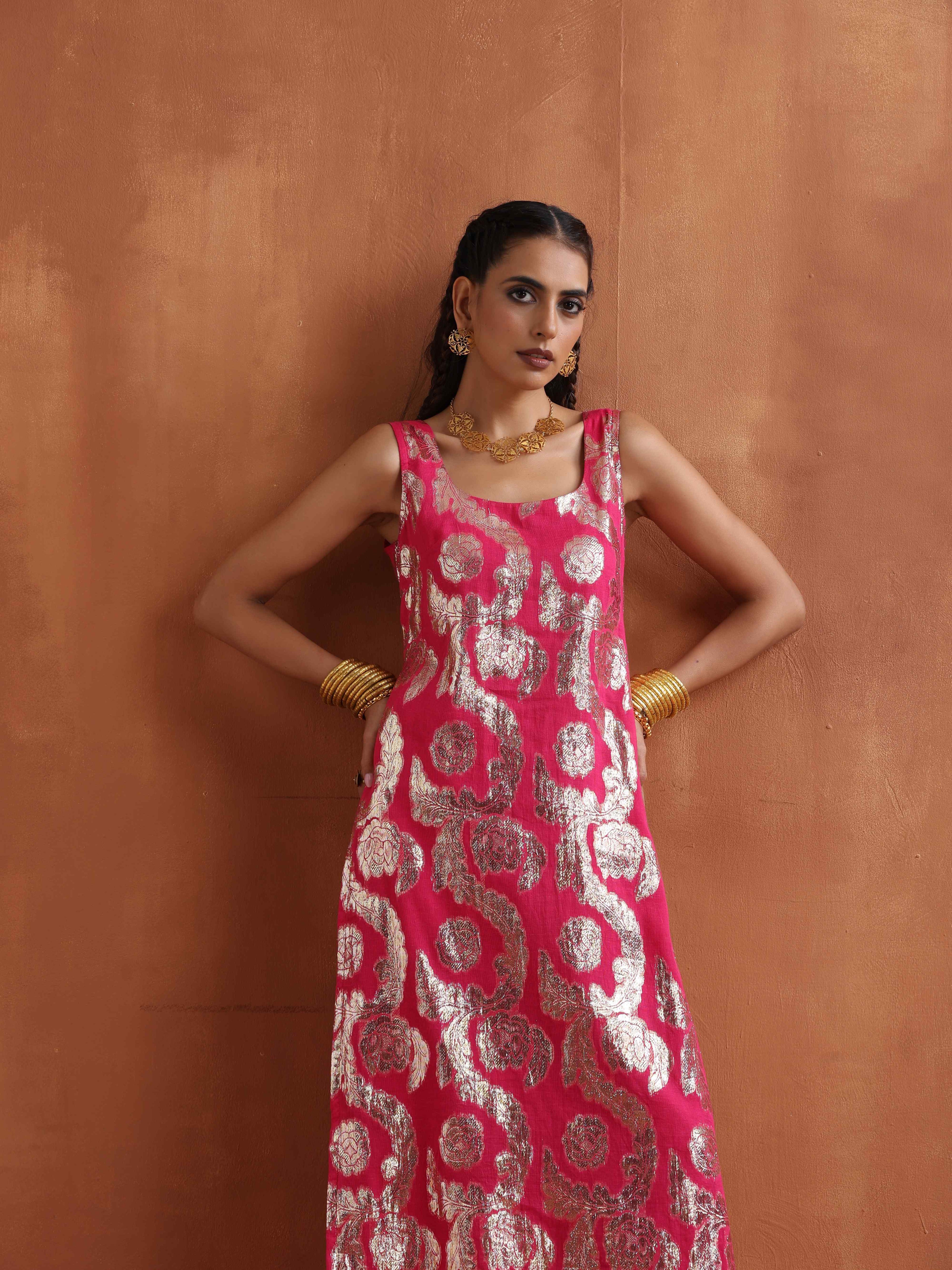 trueBrowns Pink Metallic Straight Kurta Set - Distacart
