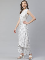 Jompers Women White & Black Floral Printed Kurta with Palazzos - Distacart