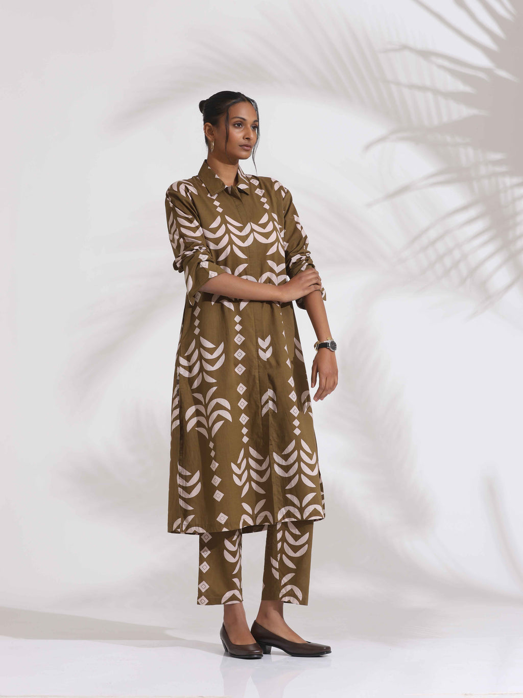 trueBrowns Olive Green Cotton Stripe Print Shirt Kurta Set - Distacart