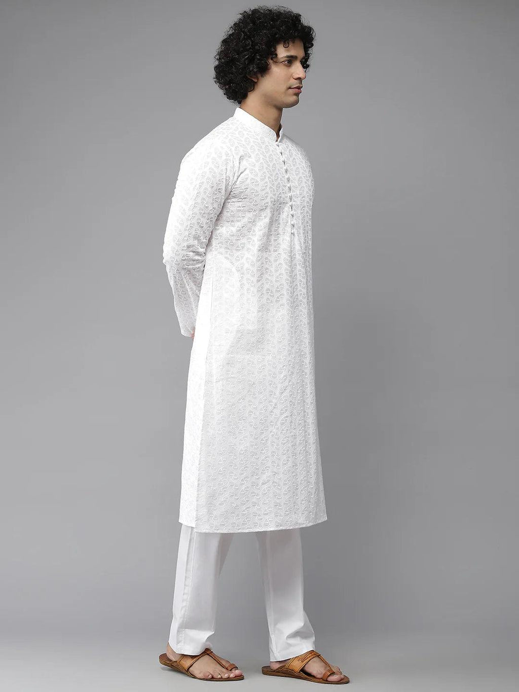 Fabmade Elegant Chikankari Embroidered Straight Kurta