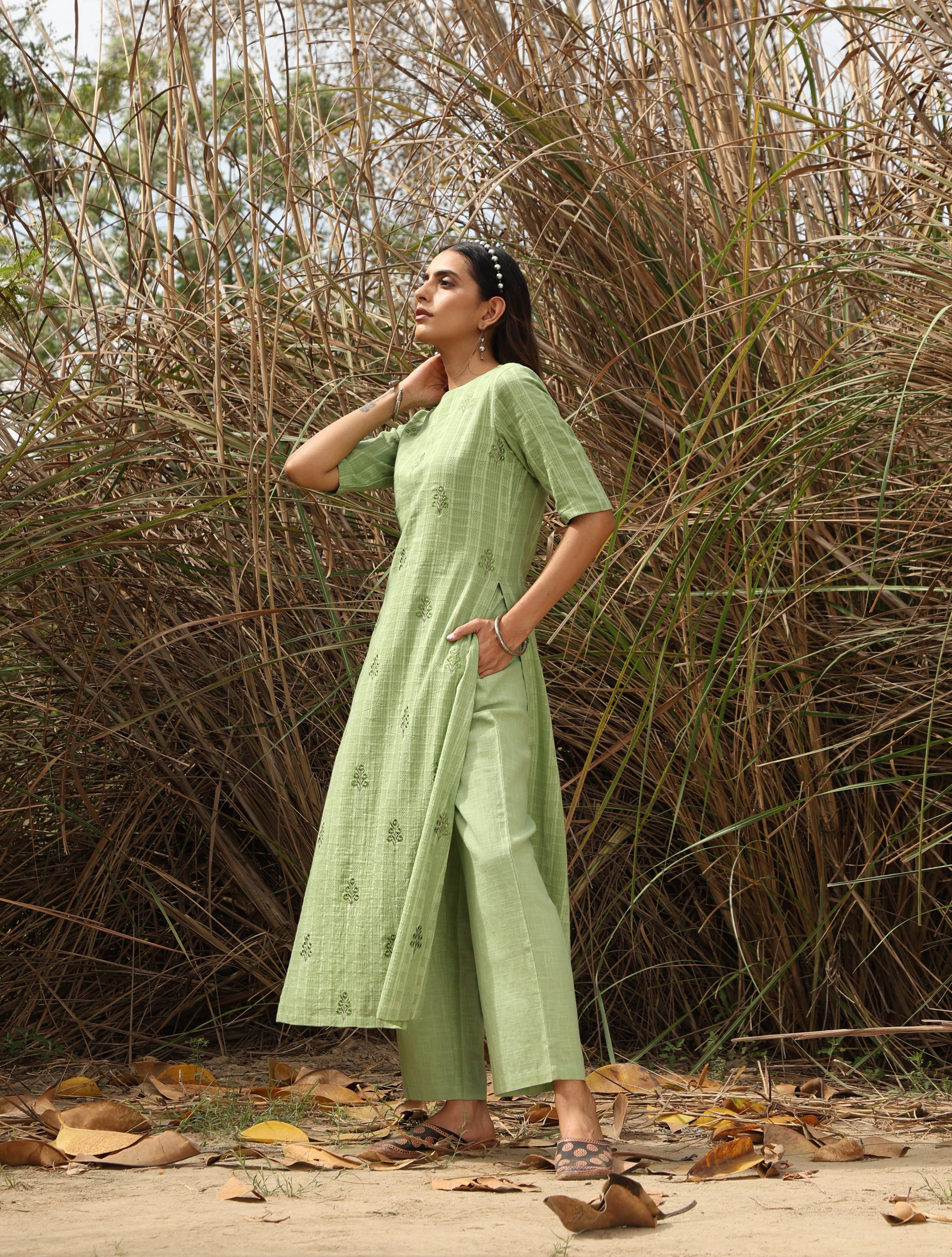 trueBrowns Green Cotton Dobby Embroidered Kurta Set - Distacart