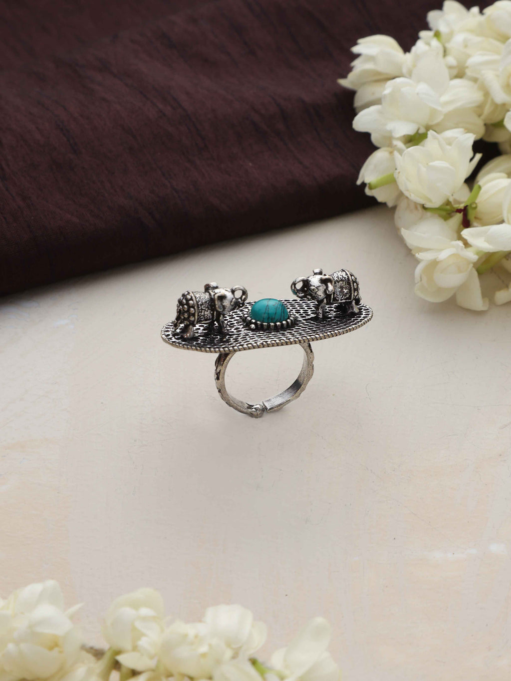 trueBrowns Silver Tone Abstract Oval Ring