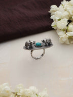 trueBrowns Silver Tone Abstract Oval Ring
