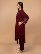 trueBrowns Maroon Embroidered Woollen Phiran Kurta Set - Distacart