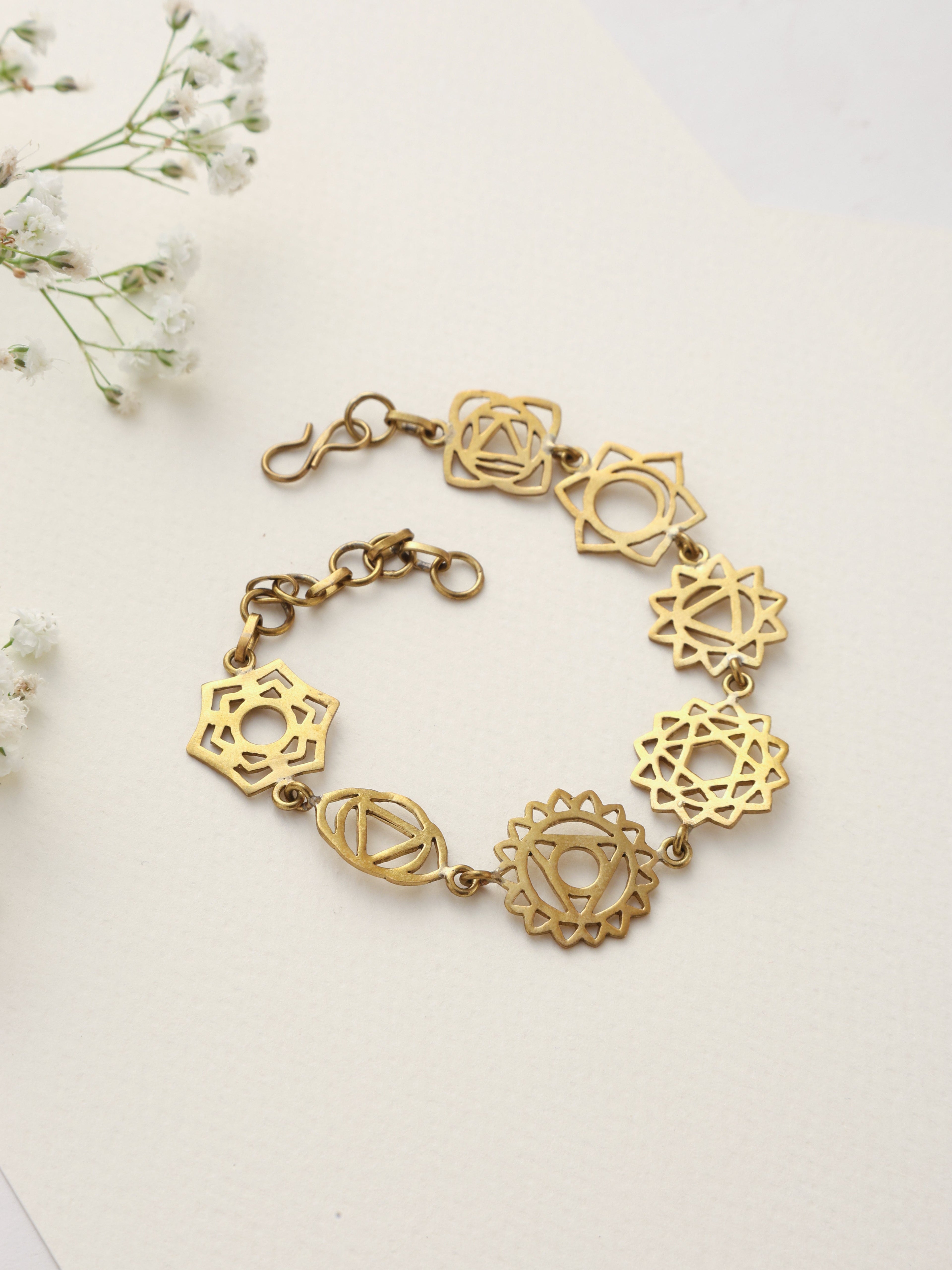 trueBrowns Brass Mandala Braclette - Distacart