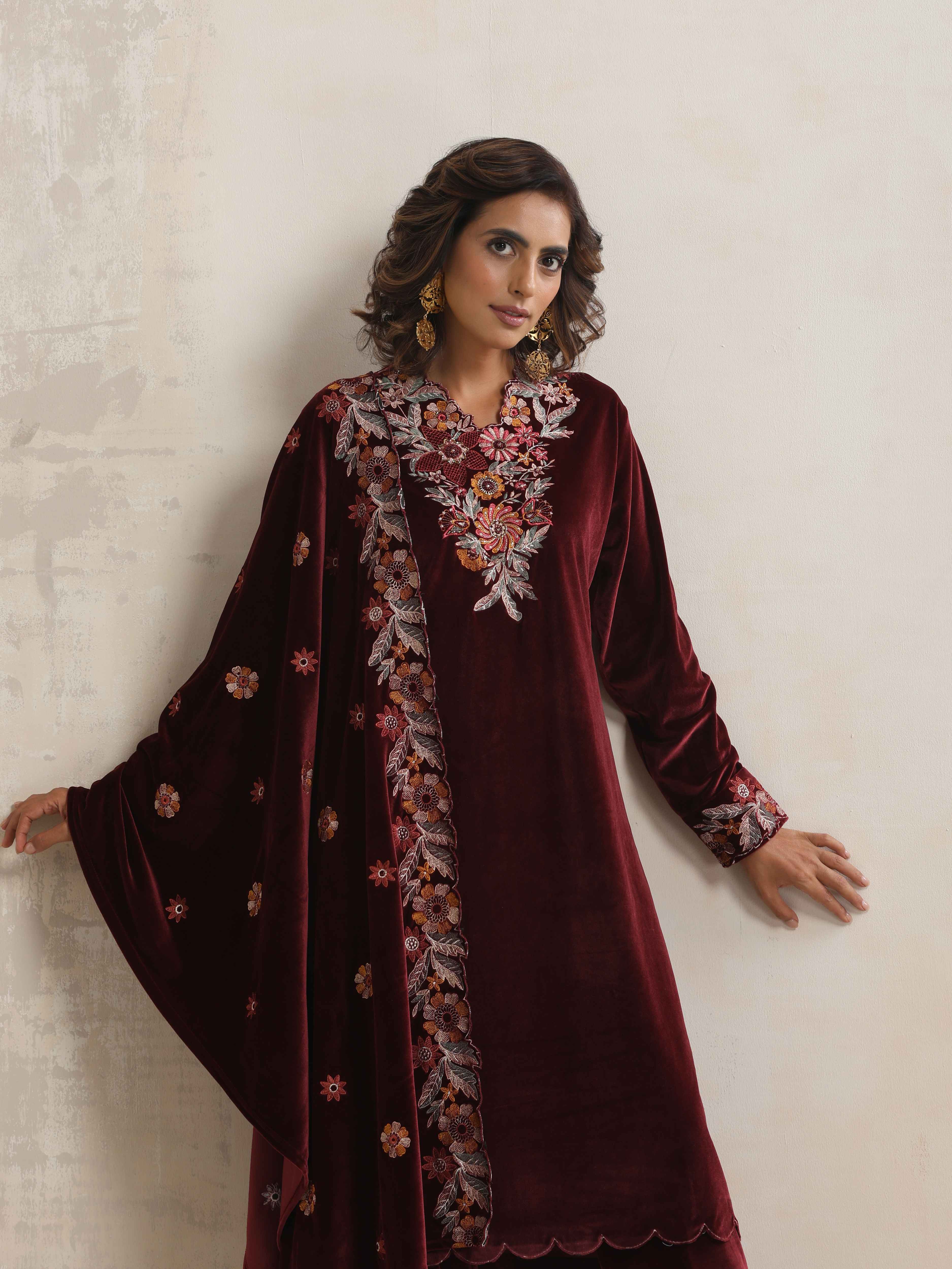 trueBrowns Maroon Velvet Floral Embroidered Kurta Pant Dupatta Set - Distacart