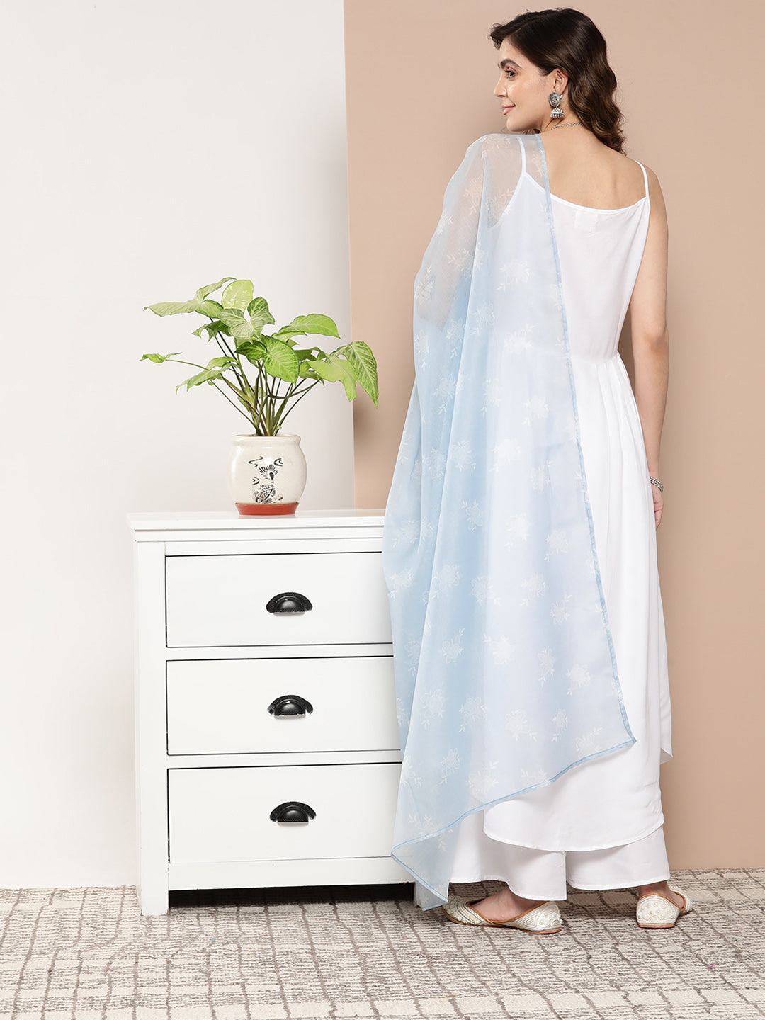 InWeave Women's Cream Strappy With Blue White Chintz Organza Dupatta