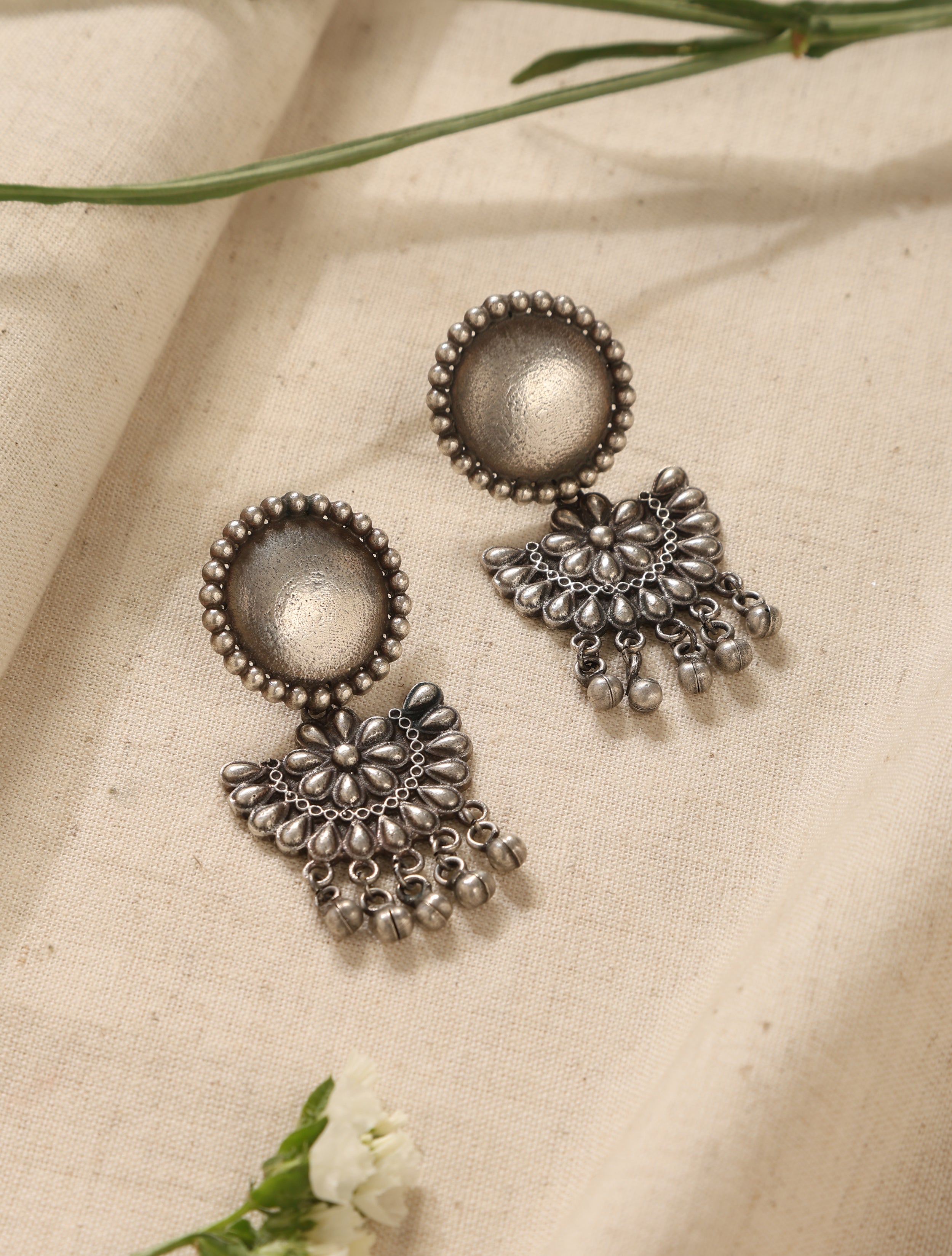 trueBrowns Silver Crescent Floral Earrings - Distacart