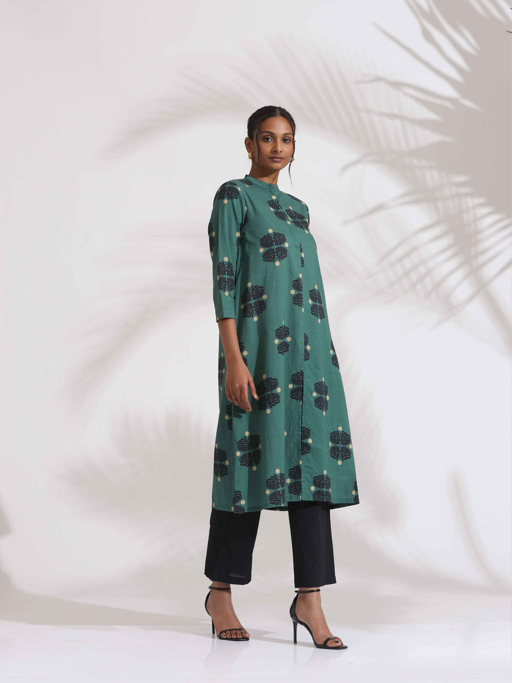 trueBrowns Green Cotton Print Front Slit Kurta Set - Distacart