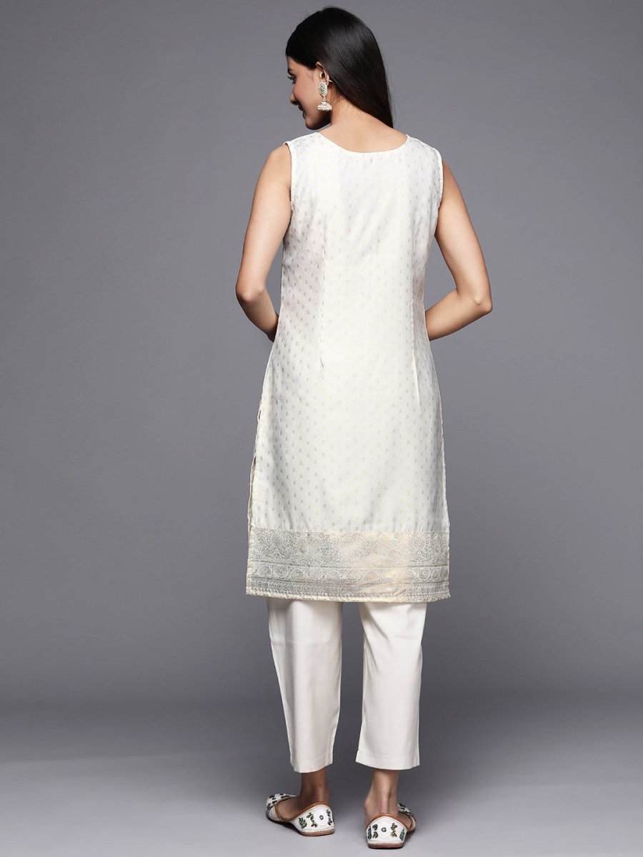 Ahalyaa Women Off White & Gold-Toned Geometric Printed Kurta