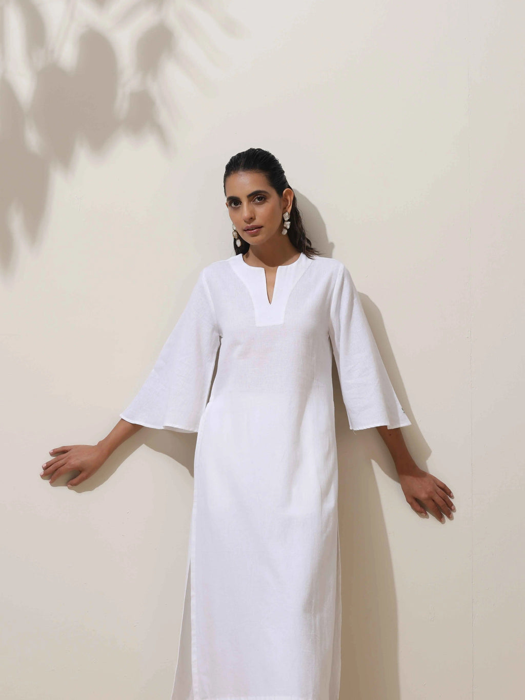trueBrowns White Cotton Linen Kurta Pant Set - Distacart