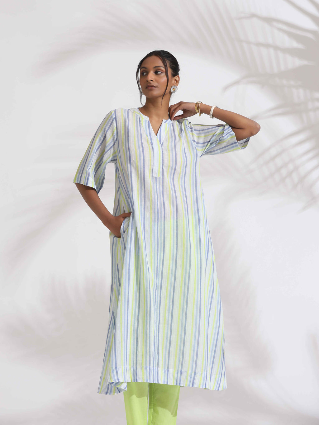 trueBrowns White Cotton Multi Stripe Flared Kurta Set - Distacart