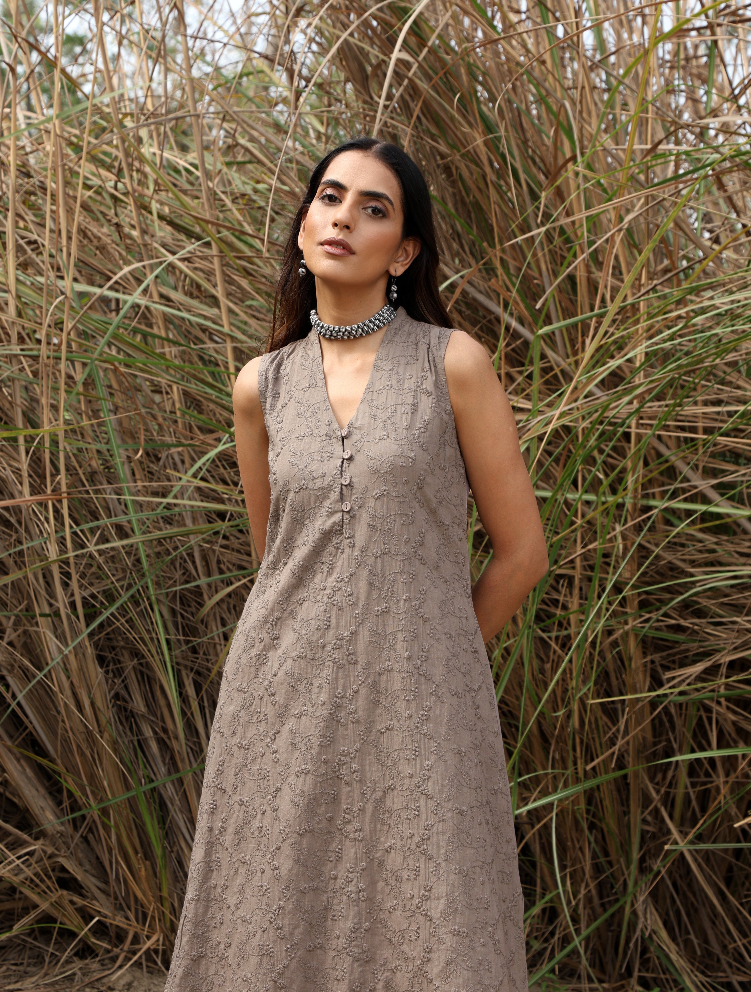 trueBrowns Grey Cotton Embroidered S/L Kurta Set - Distacart