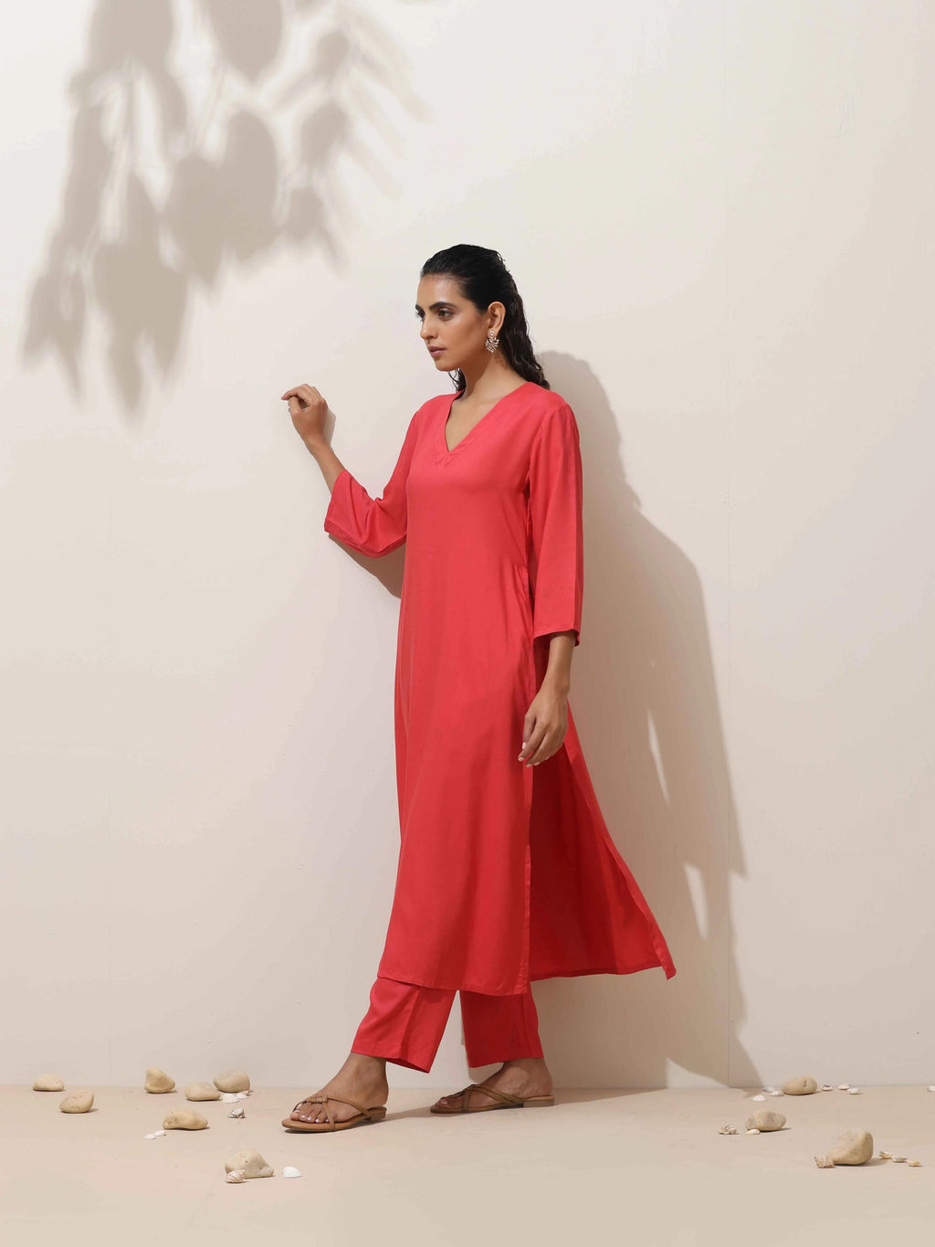 trueBrowns Coral Viscose Solid Kurta Pant Set - Distacart