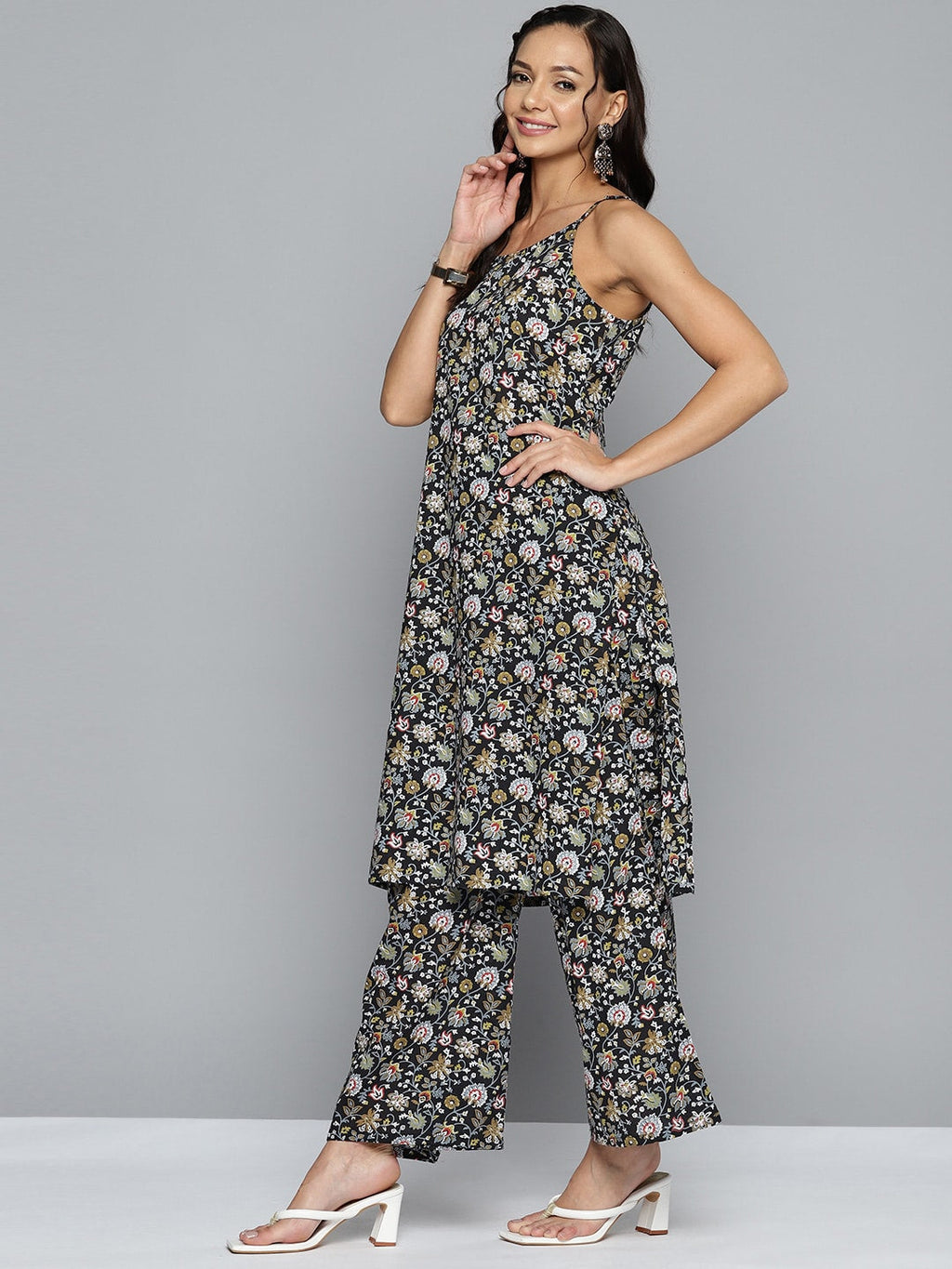 HERE&NOW Women Floral Printed Regular Pure Cotton Kurta with Palazzos & Dupatta
