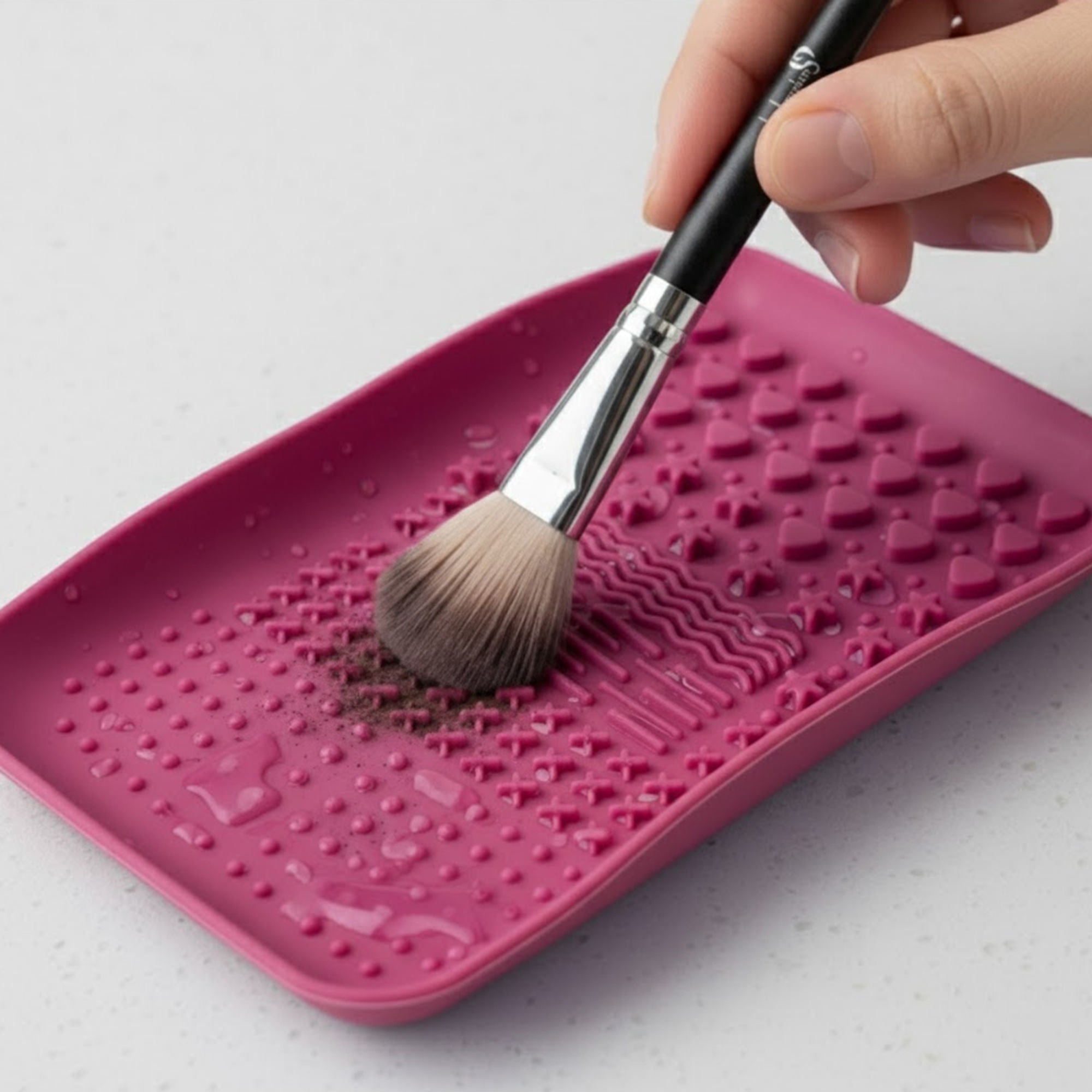 London Prime Silicone Makeup Brush Cleaner - Pink ( Formerly London Pride Cosmetics )