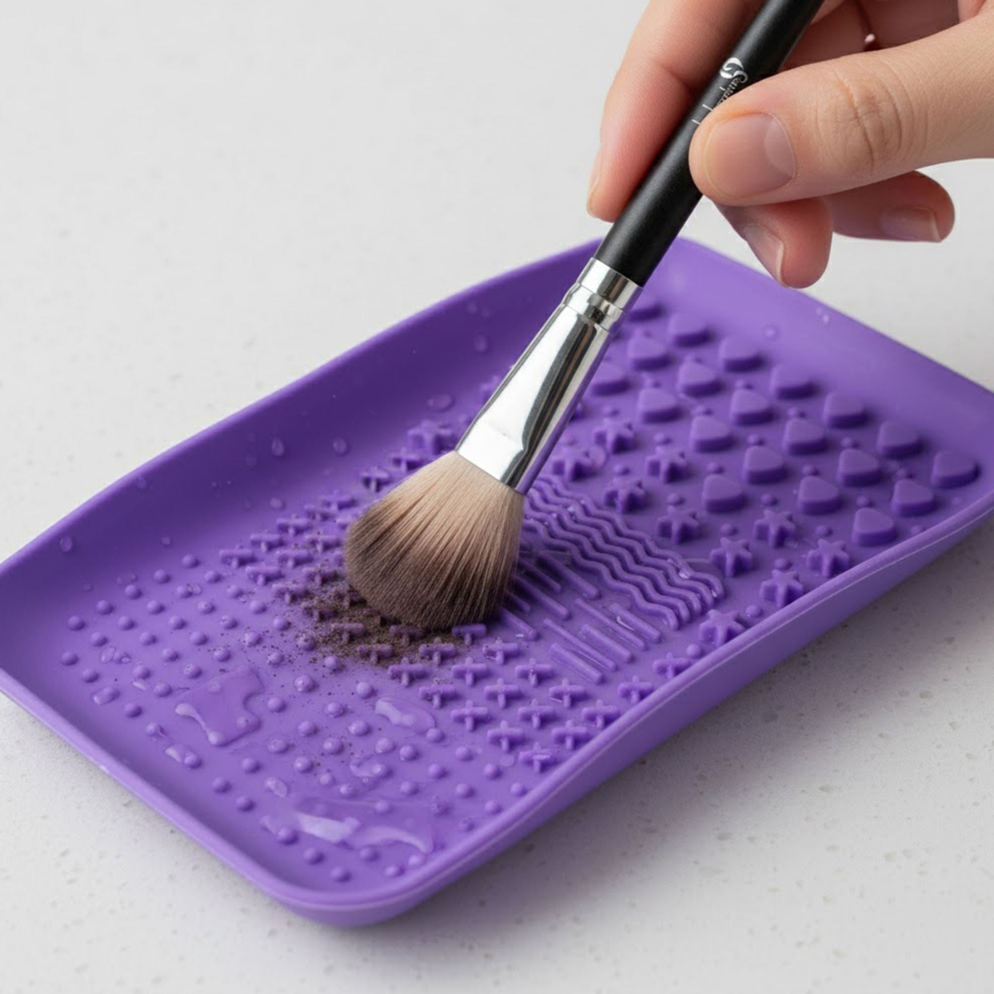 London Prime Silicone Makeup Brush Cleaner - Purple ( Formerly London Pride Cosmetics )