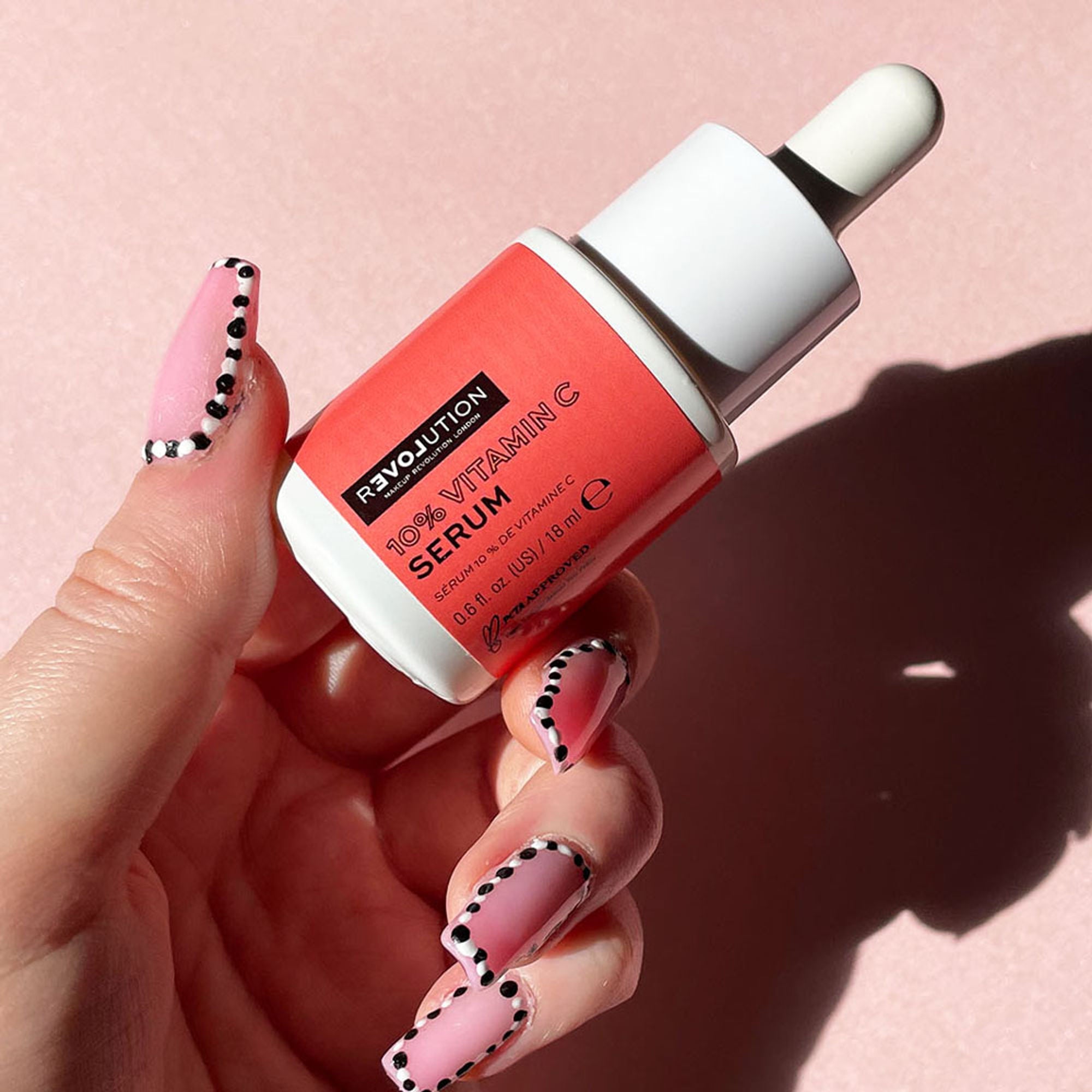 Makeup Revolution Brightening 10% Vitamin C Serum