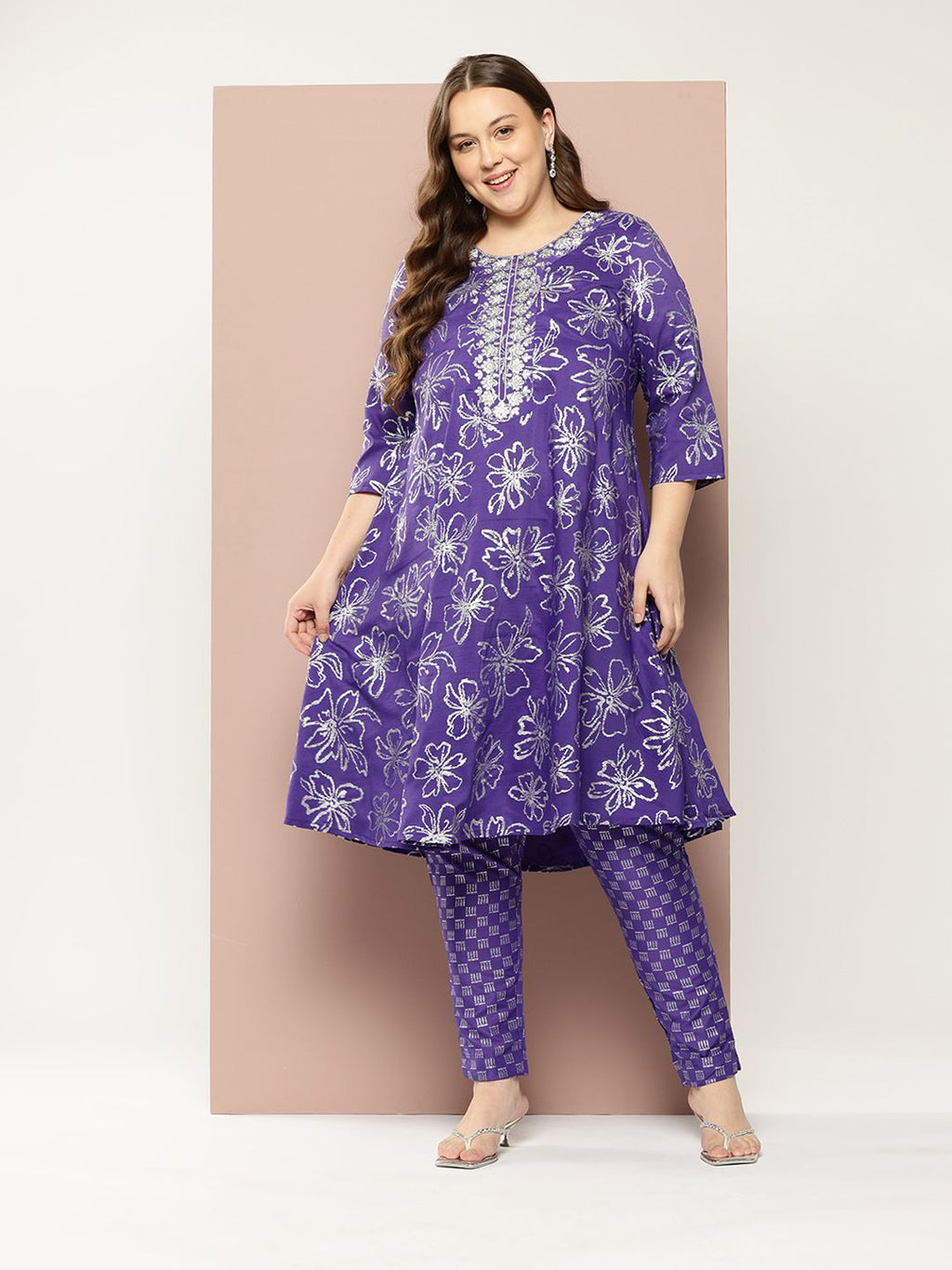Sztori Plus Size Floral Printed Yoke Design Kurta with Trousers