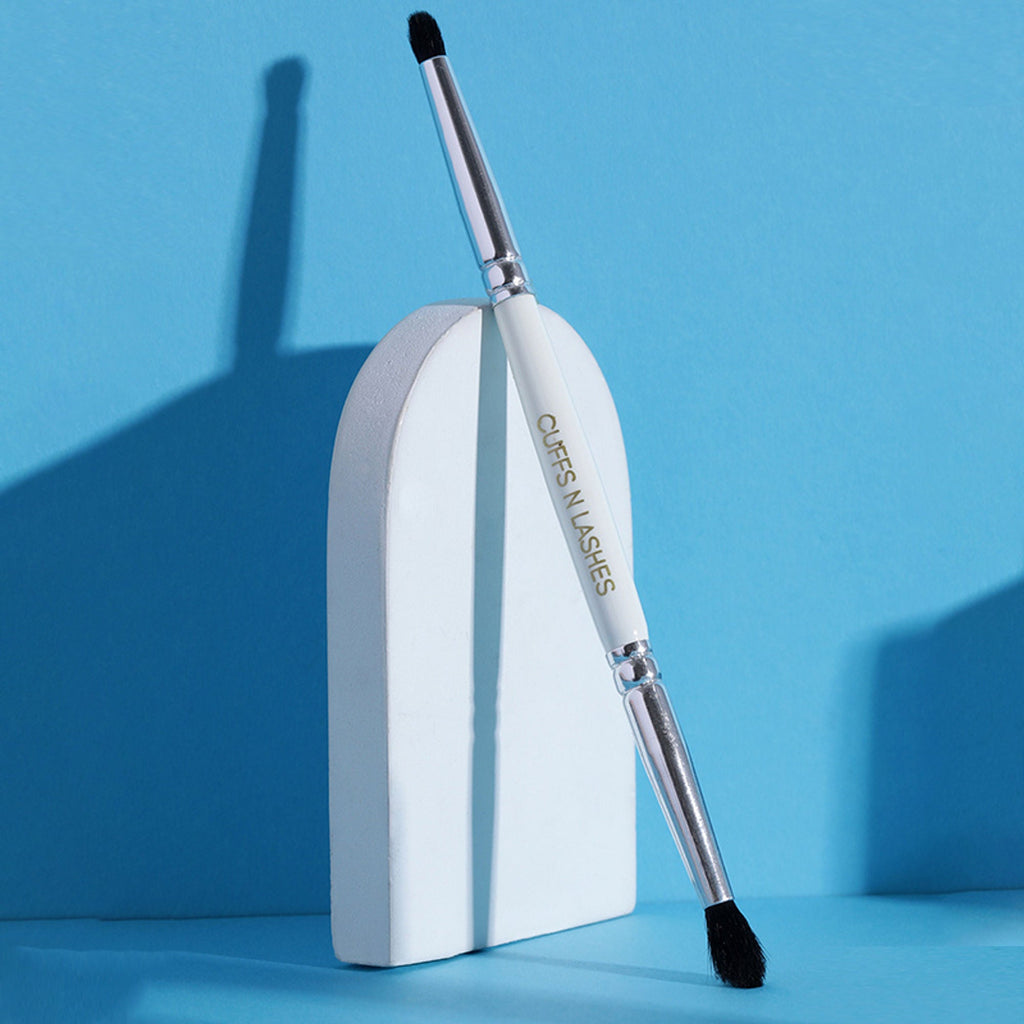 CUFFS N LASHES Small Smudger & Pencil Dual Brush - 05 - Distacart