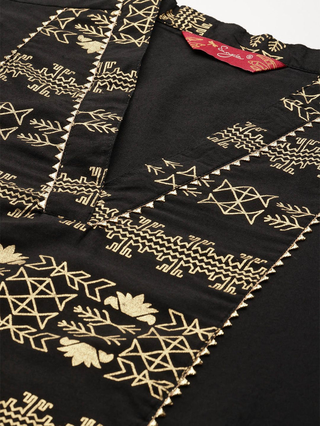Sangria Ethnic Motifs Printed Gotta Patti Kurta
