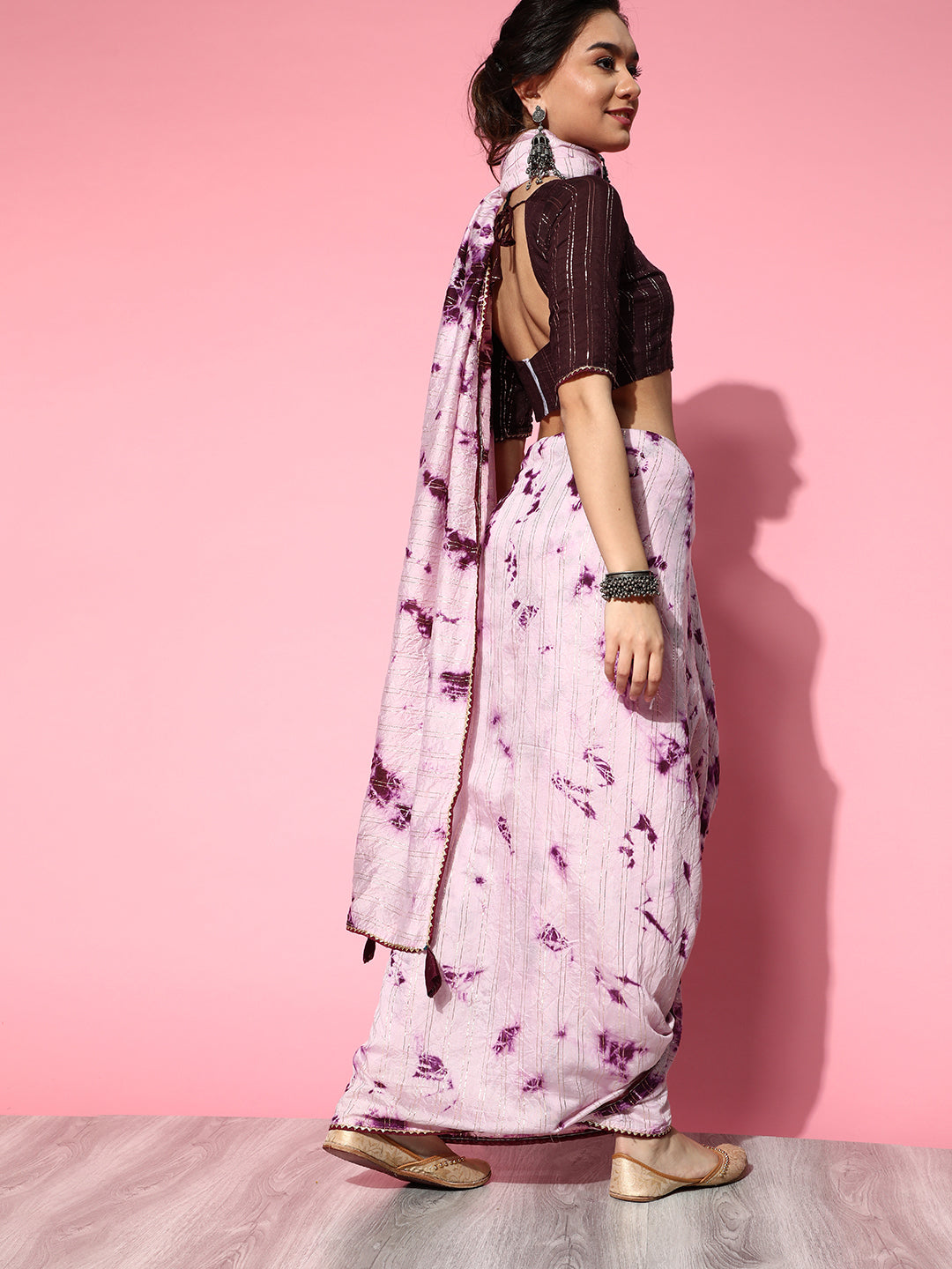 Saree Mall Purple & White Tie and Dye Silk Blend Saree with Unstitched Blouse Piece - Distacart