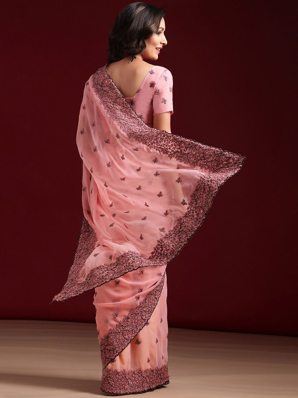 kasee Floral Embroidered Saree - Distacart