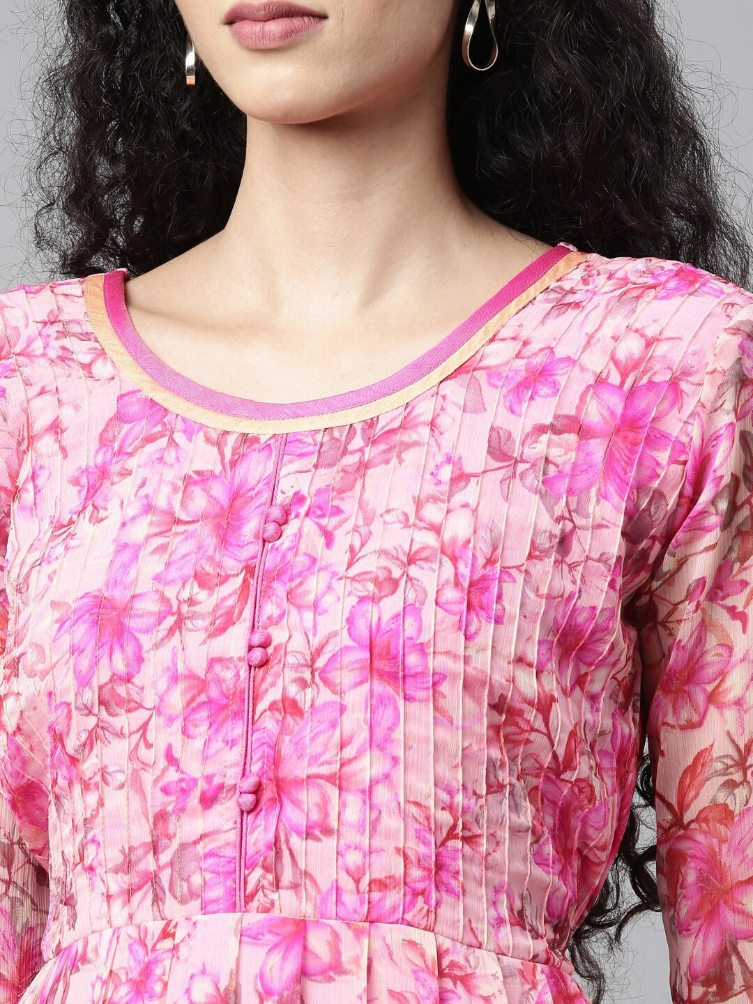 Souchii Pink & peaches n cream Floral Layered Chiffon Midi Dress - Distacart
