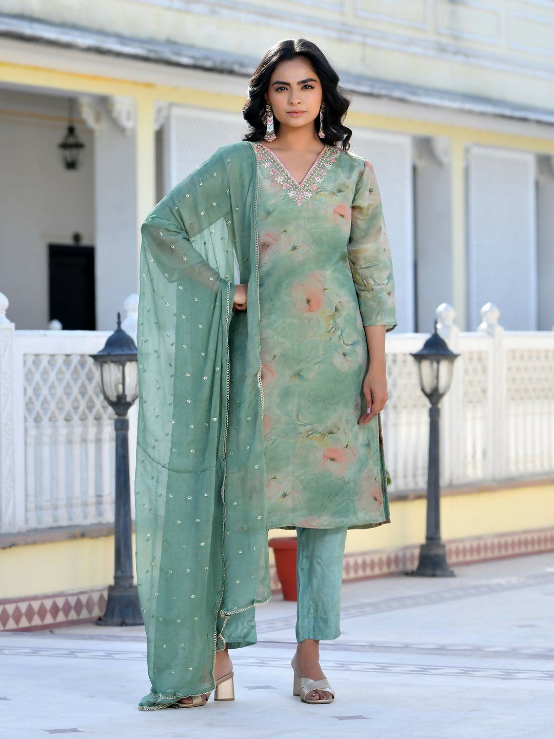 Vaasva Women's Green Viscose Tissue Digital Printed Suit Set