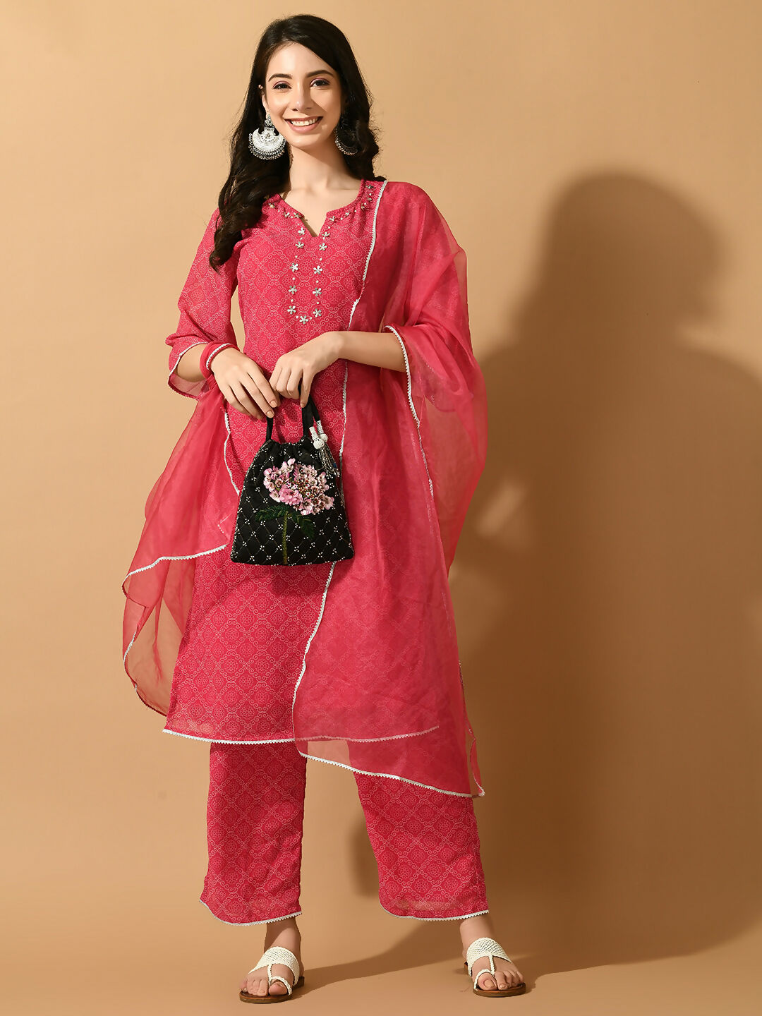 Myshka Women's Pink Embroidered Party Kurta Sets