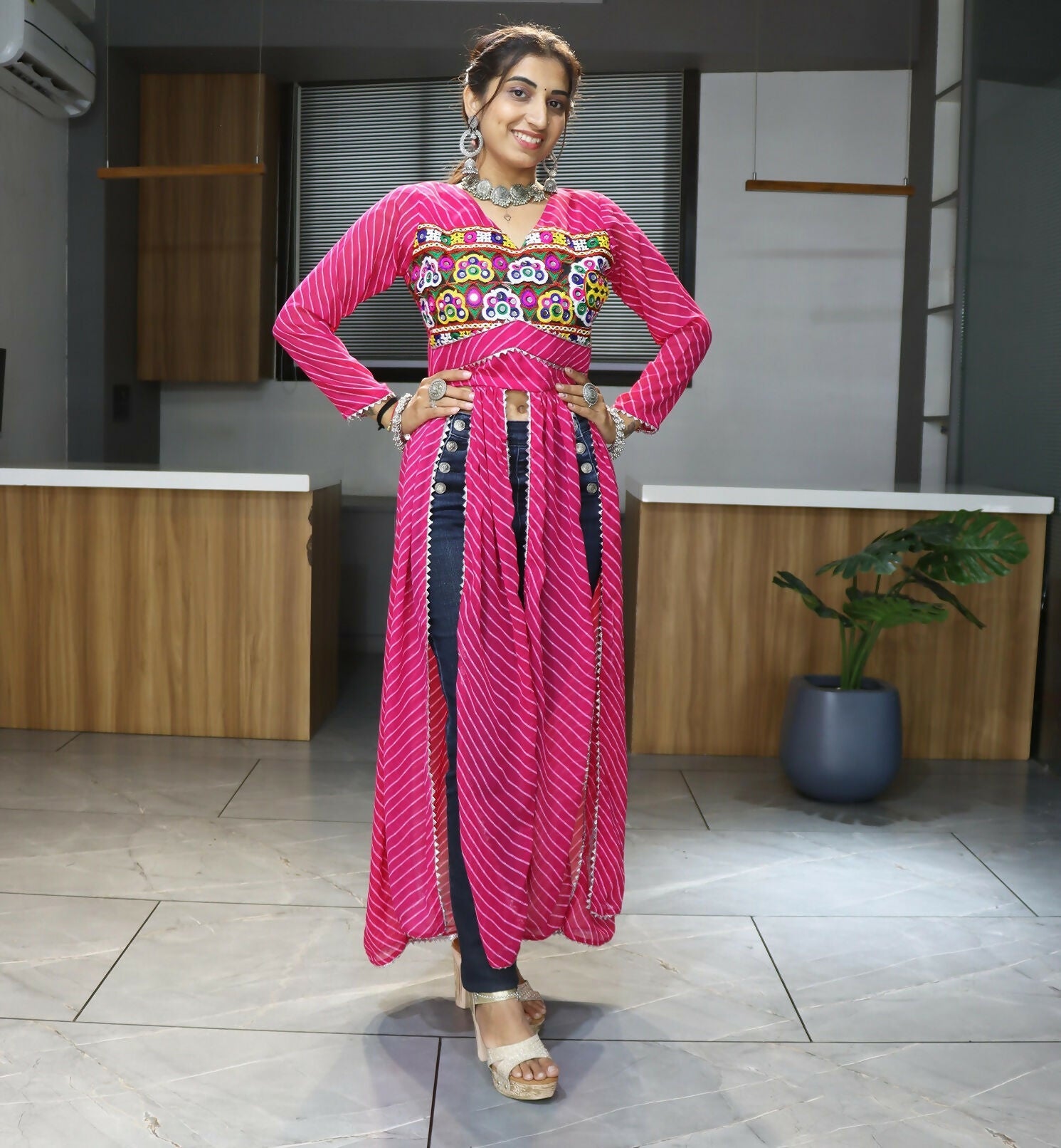 VN-GRTN-Navratri-8026-Pink-5