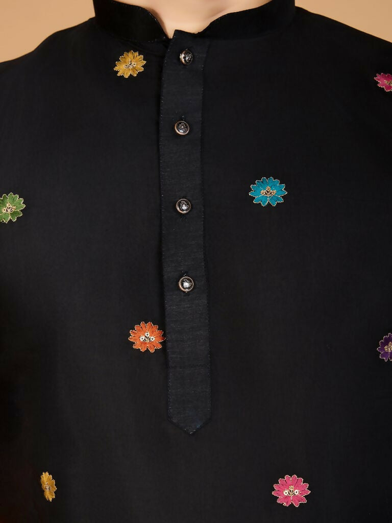 Vastranavya Black Exclusive Festival Wear Viscose Silk Thread & Sequence Embroidered Work Kurta