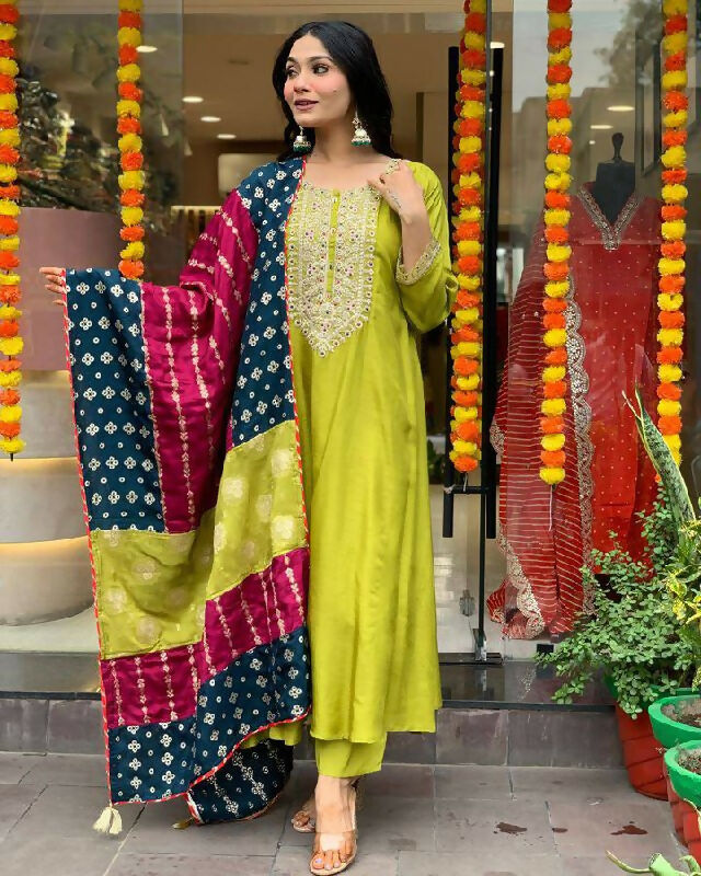 The52 Lemons Women's Gorgeous Embroidered Viscose Chanderi Fabric Straight Kurta Pant with Dupatta Set - Distacart