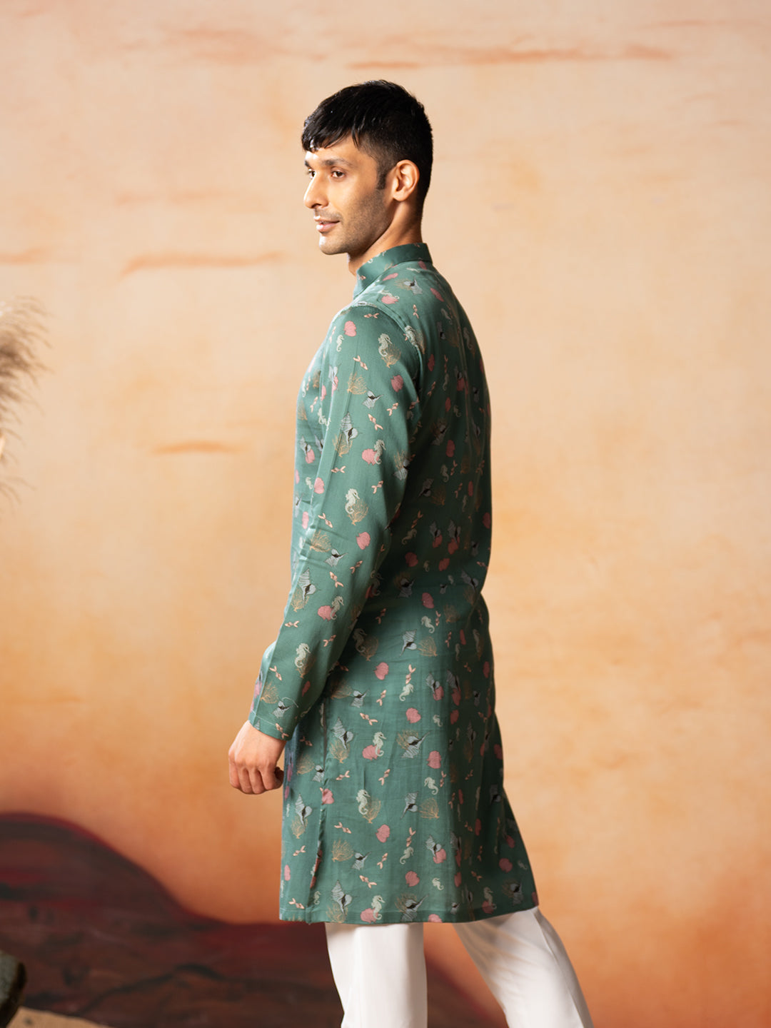 Green Floral Printed Kurta by Hilo Design