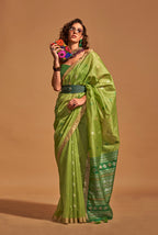 Monjolika Fashion Weaving Handloom Silk Classic Saree In Ligth Parrot Green