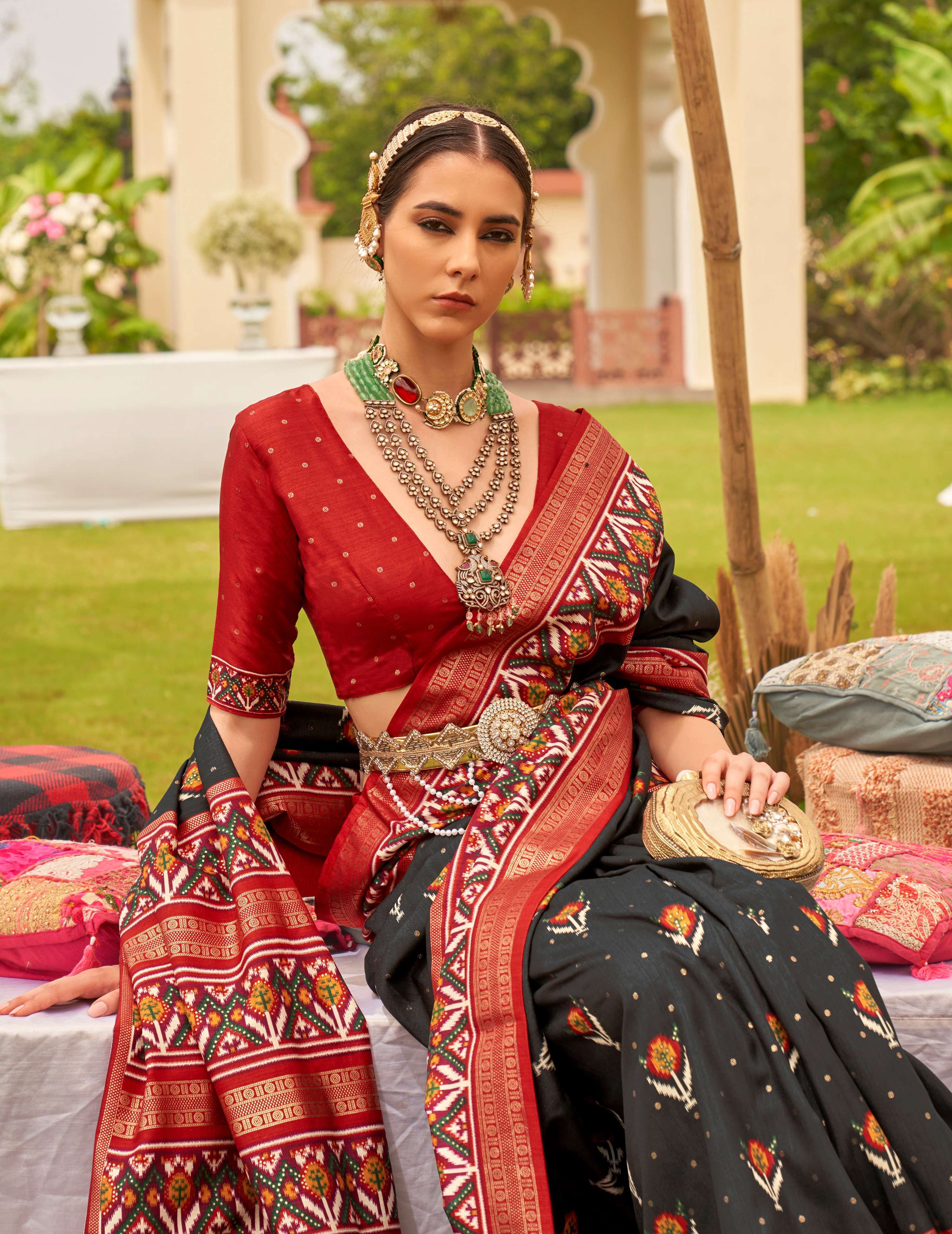 Monjolika Fashion Black Colour Sigma Silk Patola Printed Saree With Blouse - Distacart