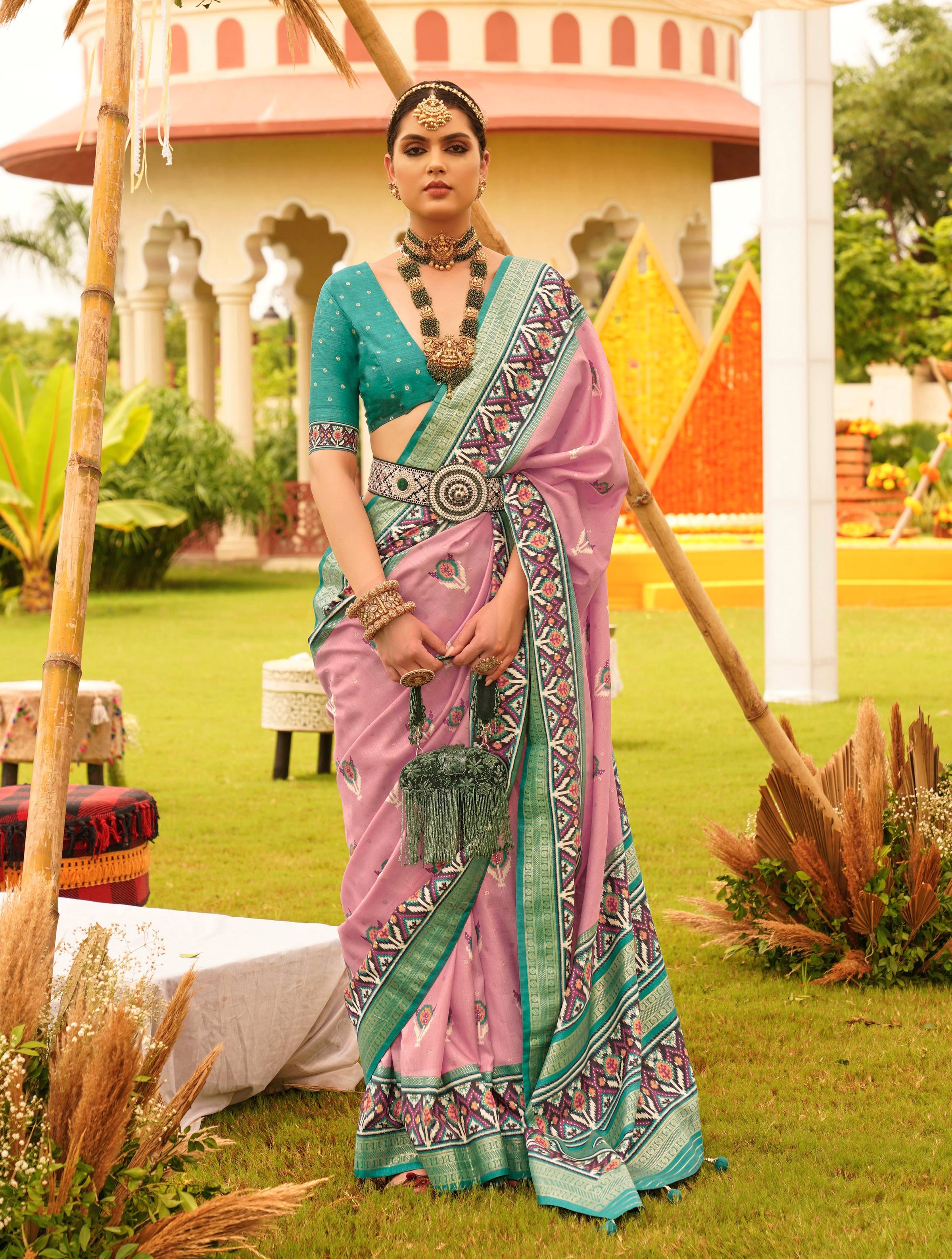Monjolika Fashion Salmon Colour Sigma Silk Patola Printed Saree With Blouse - Distacart